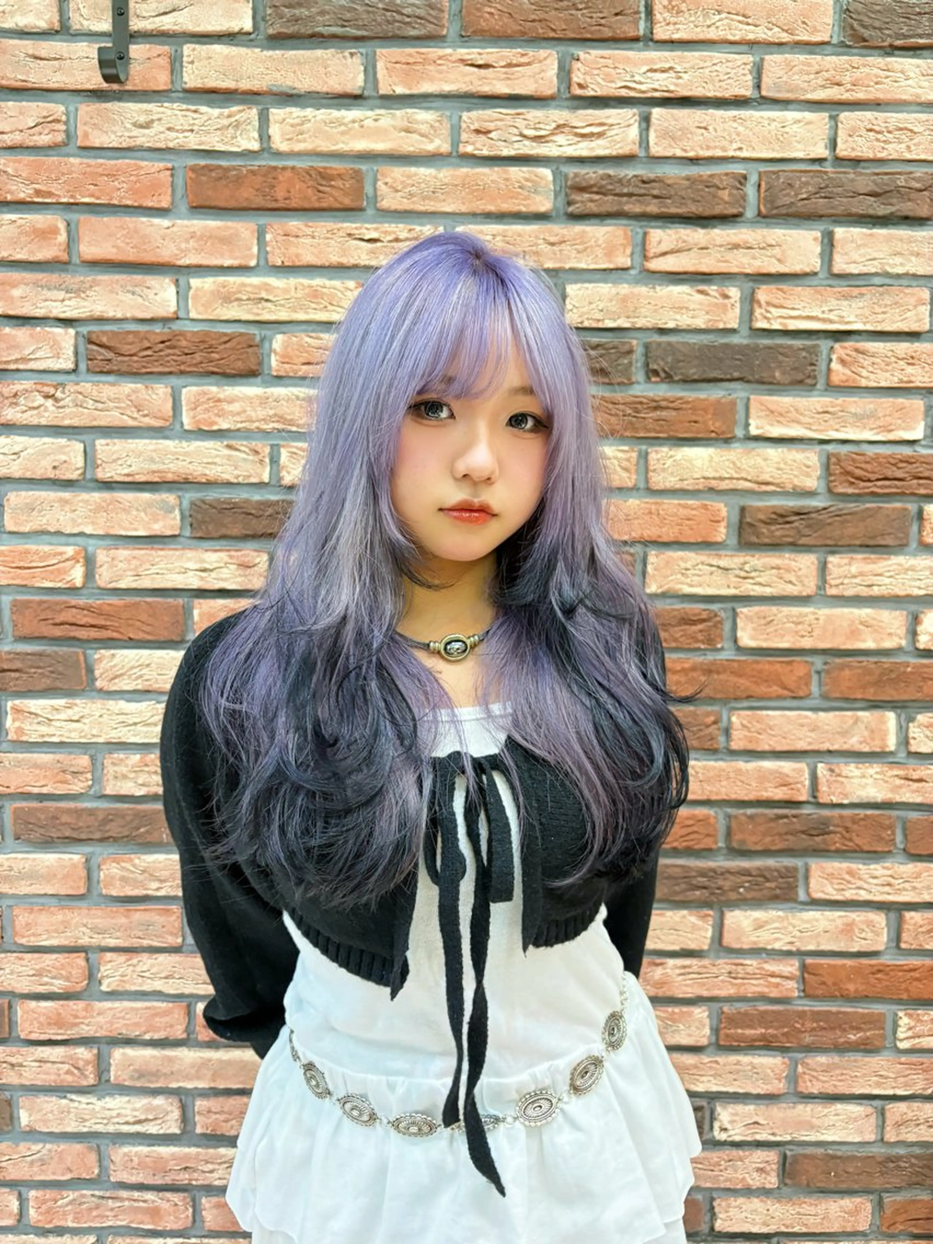 セミロング カラー 黒髪 パープルカラー レイヤーカット SiSTA 自由が丘所属・自由ヶ丘 ボブ/レイヤーのヘアスタイル