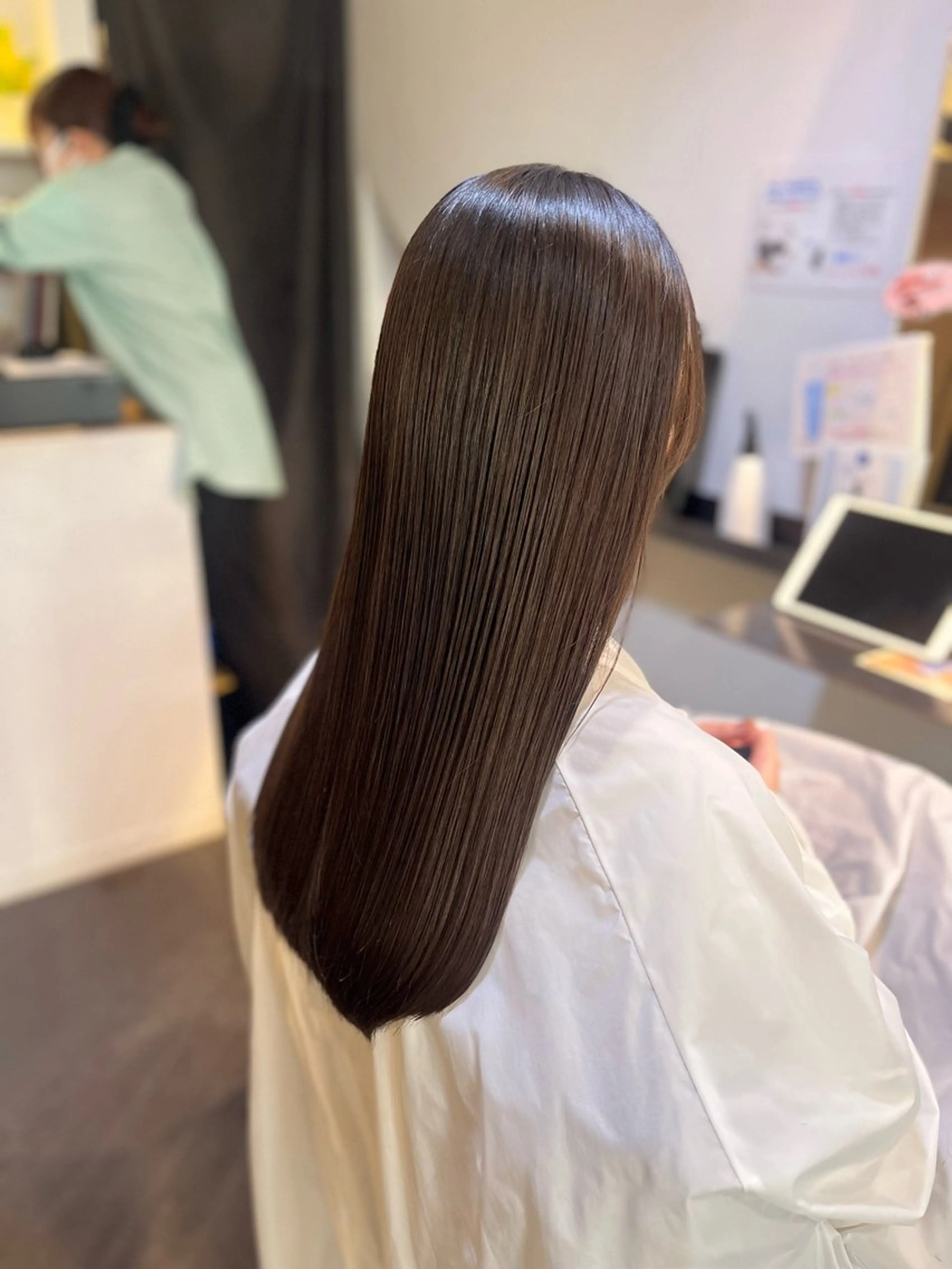 ロング youres  hair  髪質改善トリートメント&ヘッドスパ新宿三丁目店所属・髪質改善 芝井千晶のヘアスタイル