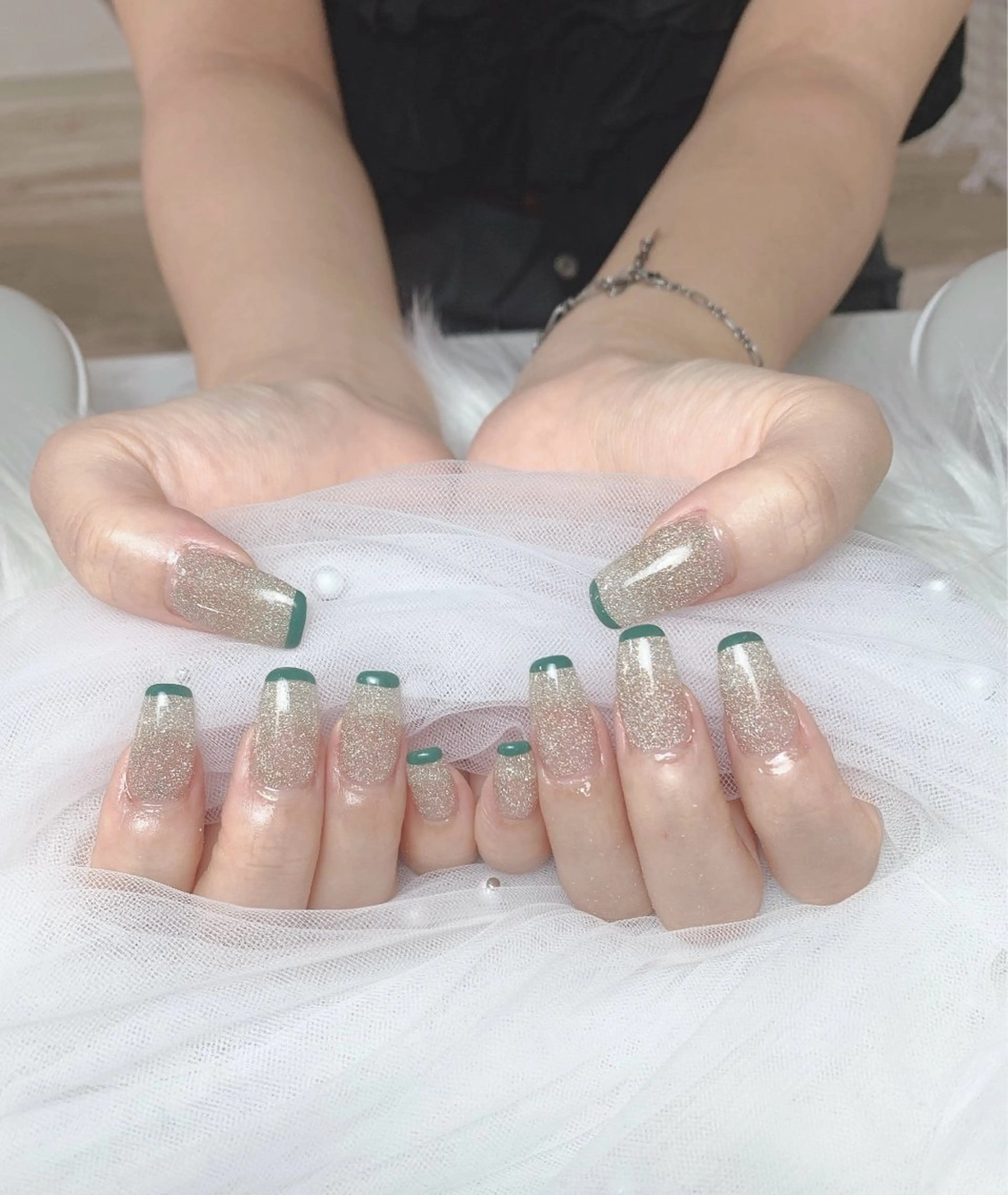 ネイル ハンドネイル T. Leeのネイルデザイン