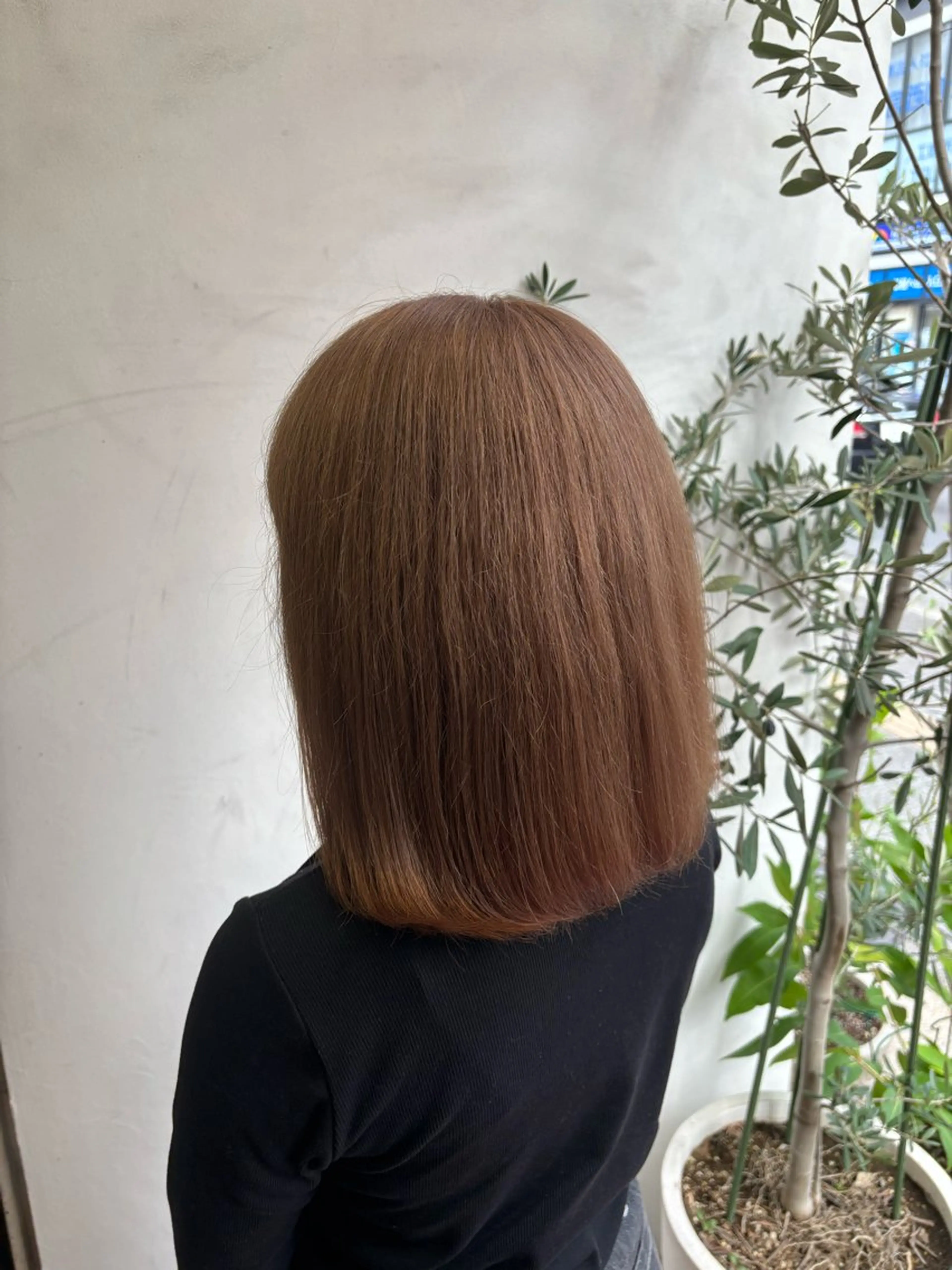 セミロング カラー ブリーチ予約率90% 以上✨森山陽向のヘアスタイル