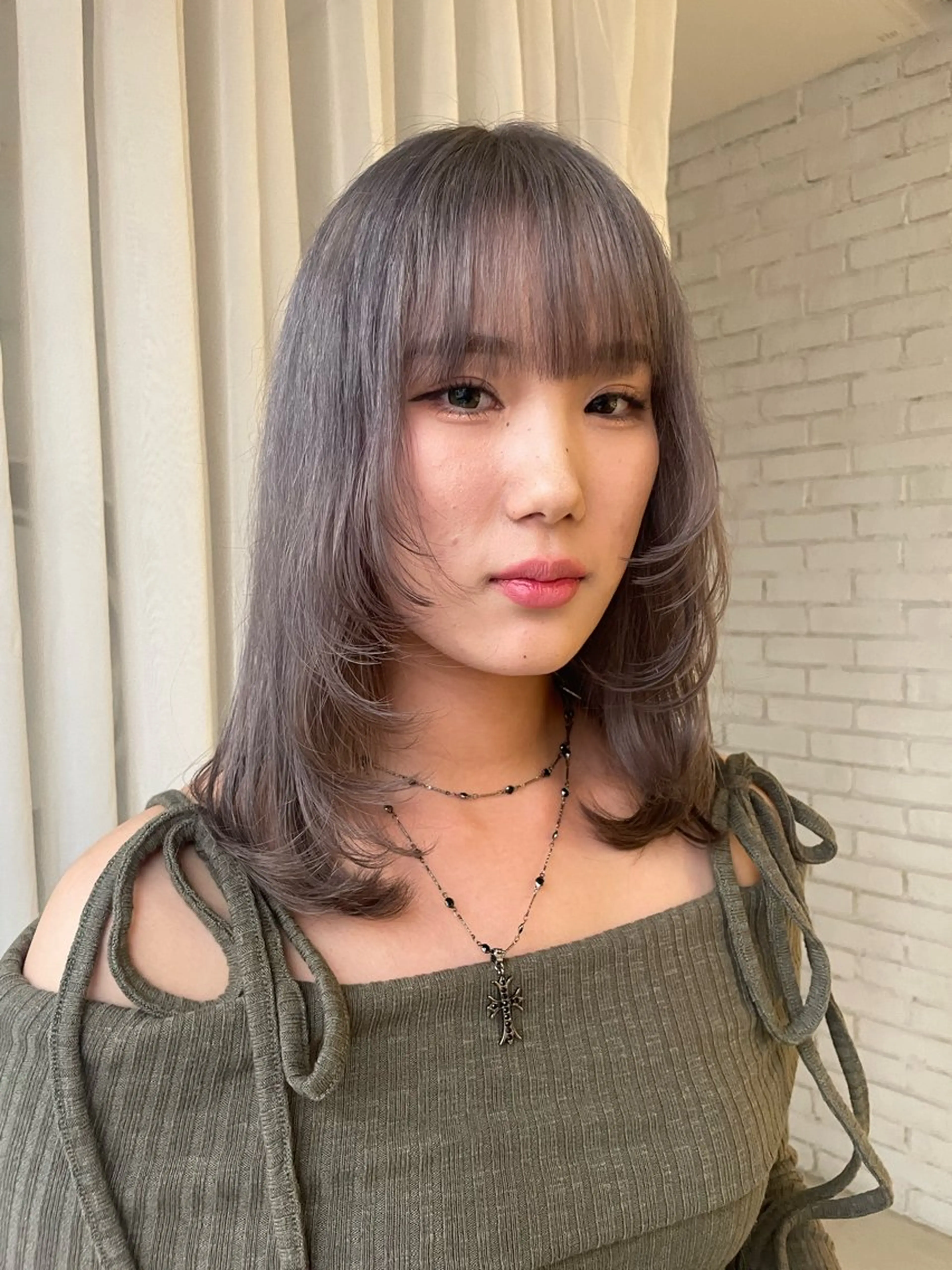 ミディアム カラー ヘアカラー 艶ハイトーン👑♡ NATSUKIのヘアスタイル