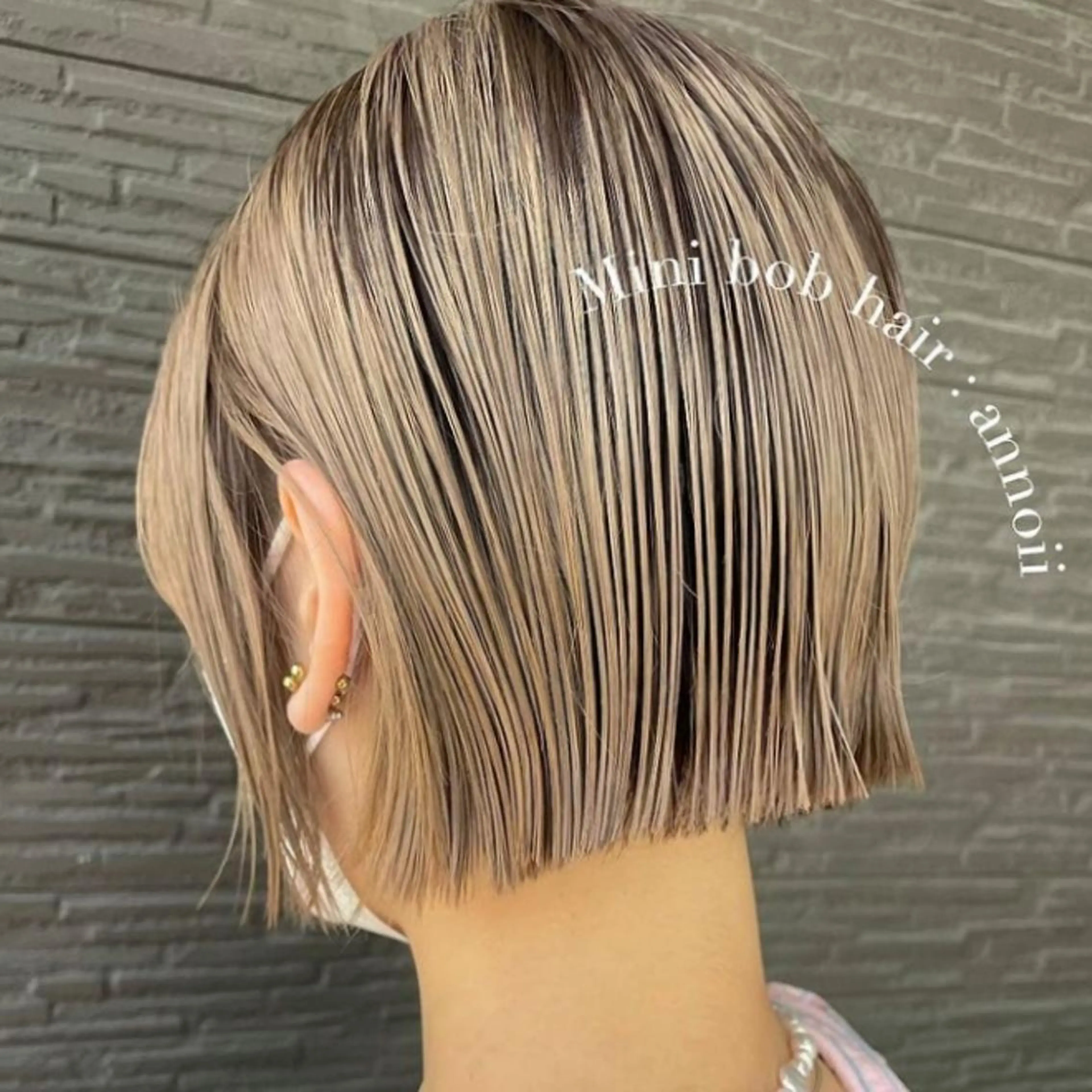 ショート カラー annoii hair eye nail所属・annoiiヘア・マ ツゲ・眉毛・耳つぼのヘアスタイル