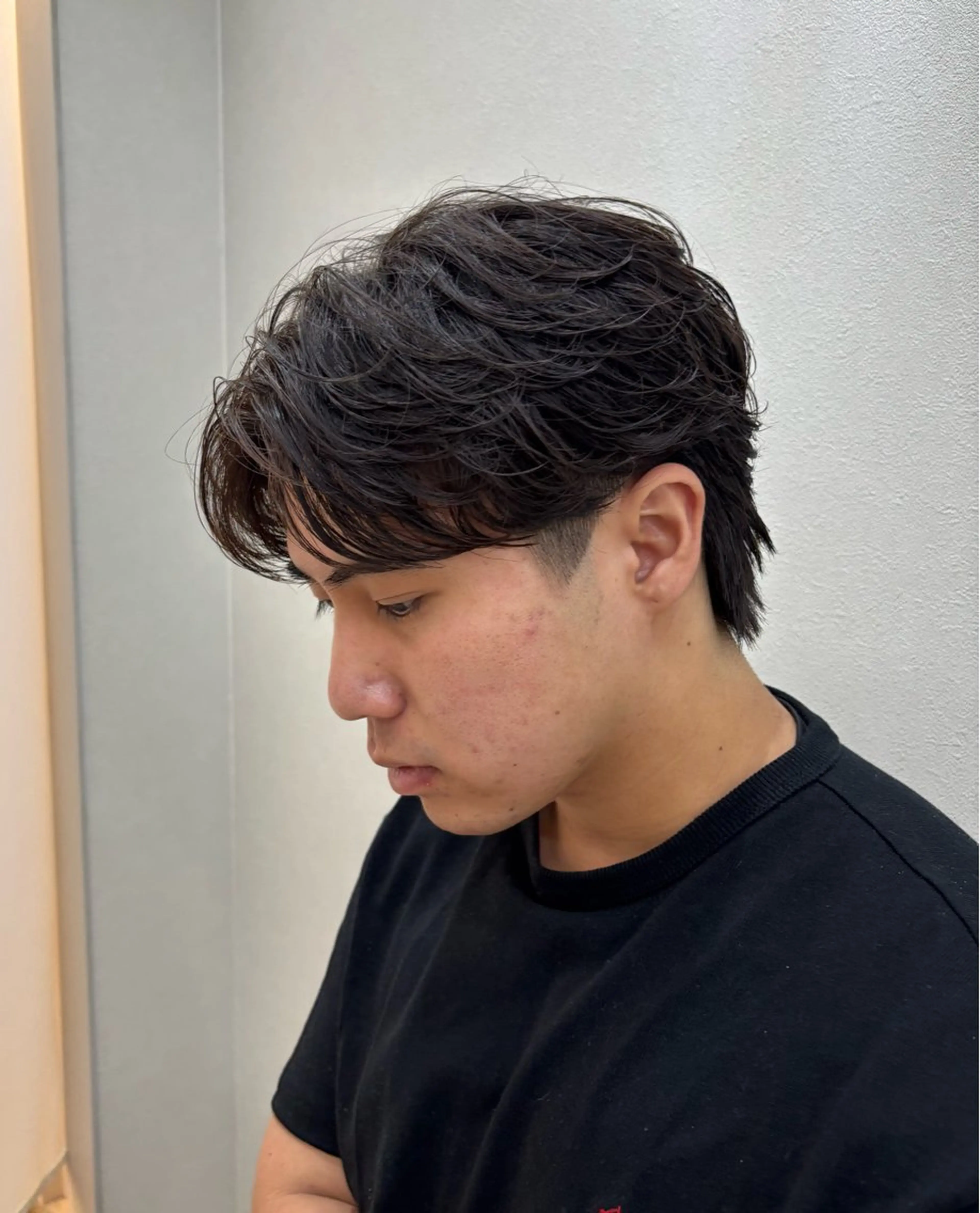 ショート パーマ メンズ 渡 汐音のヘアスタイル