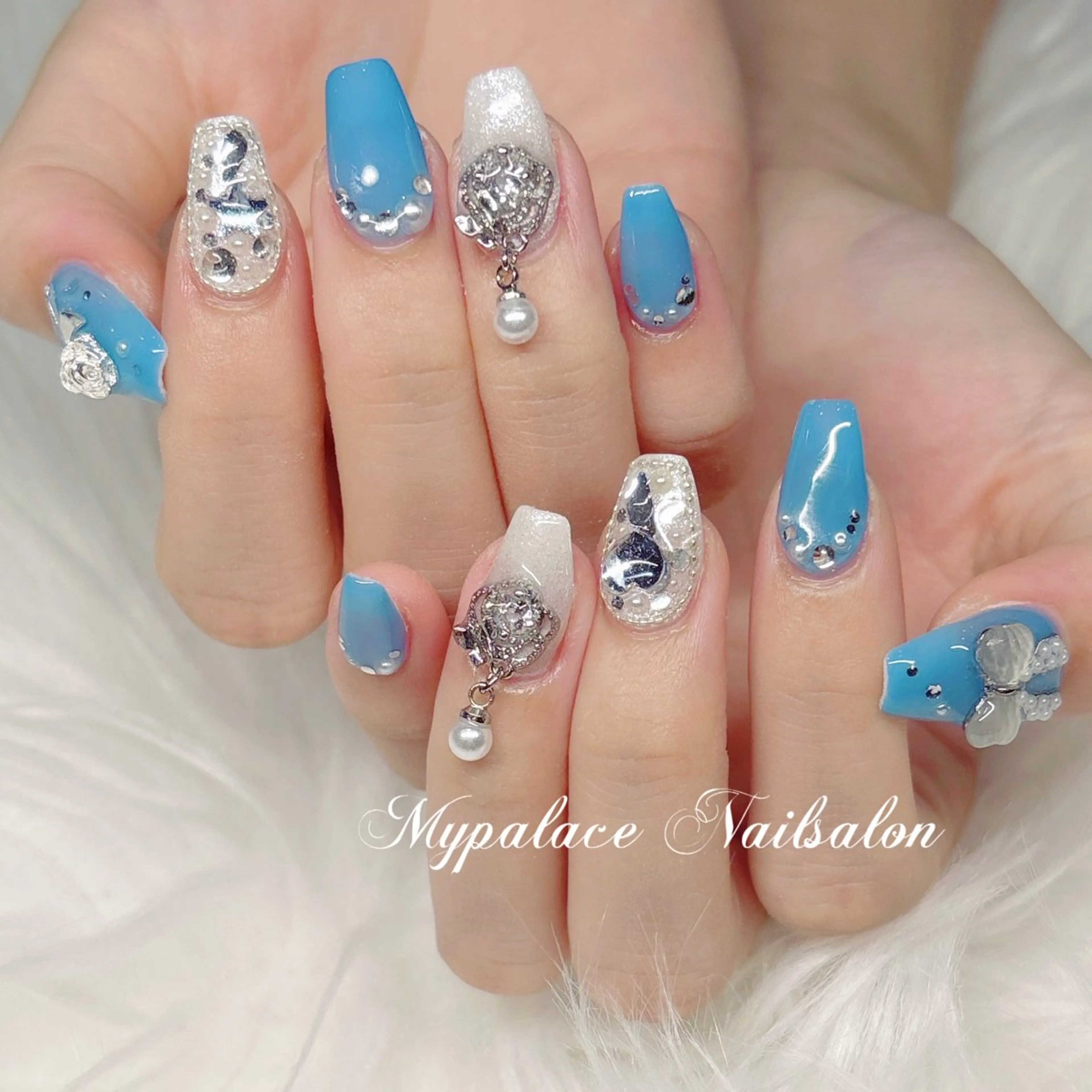 ネイル 水色 リボン 夏ネイル ハンドネイル Yuis Nailスカルプ専門のネイルデザイン