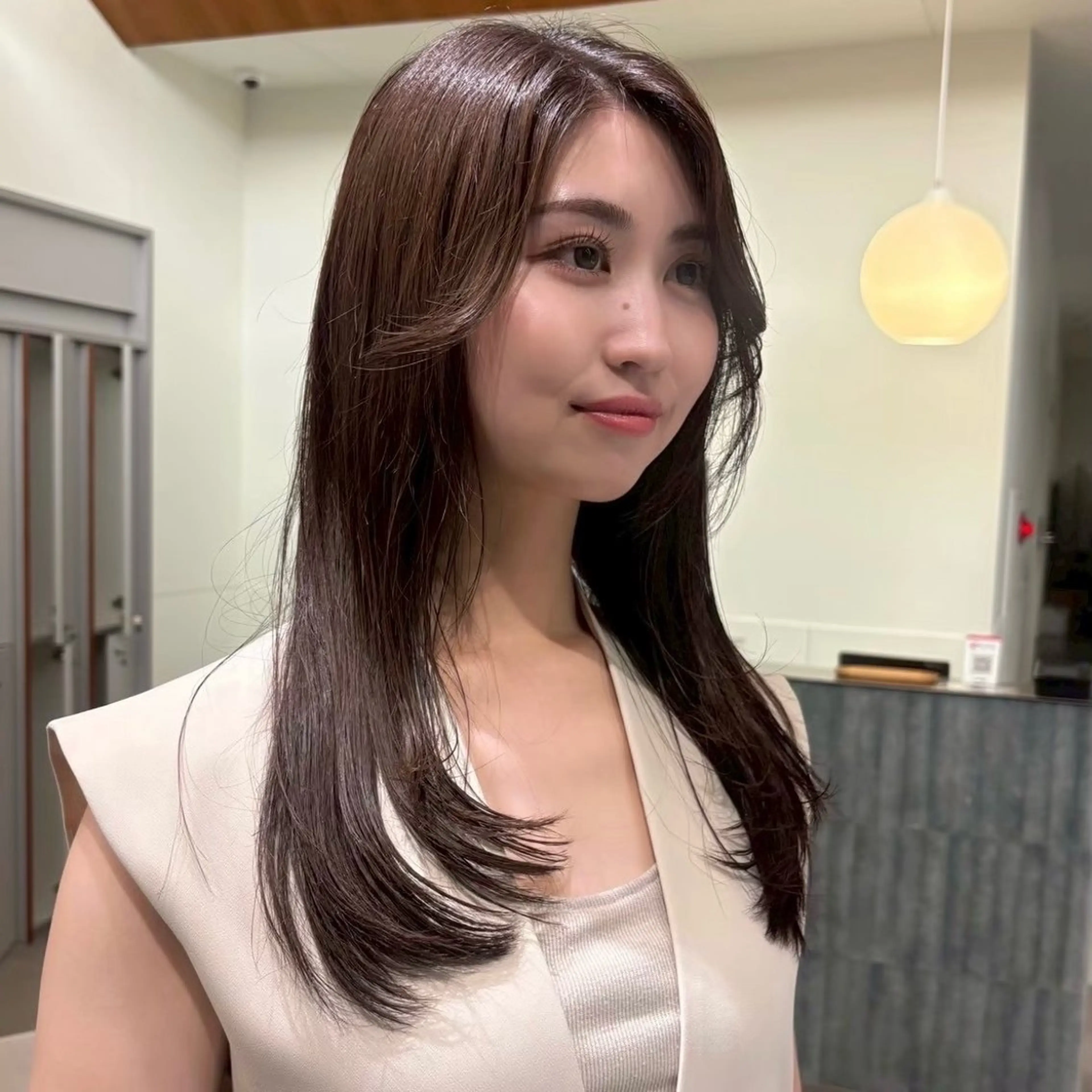 ロング カラー 透明感カラー カット ヘアカラー トリートメント レイヤーカット/暖色 カラー/mao🎀のヘアスタイル
