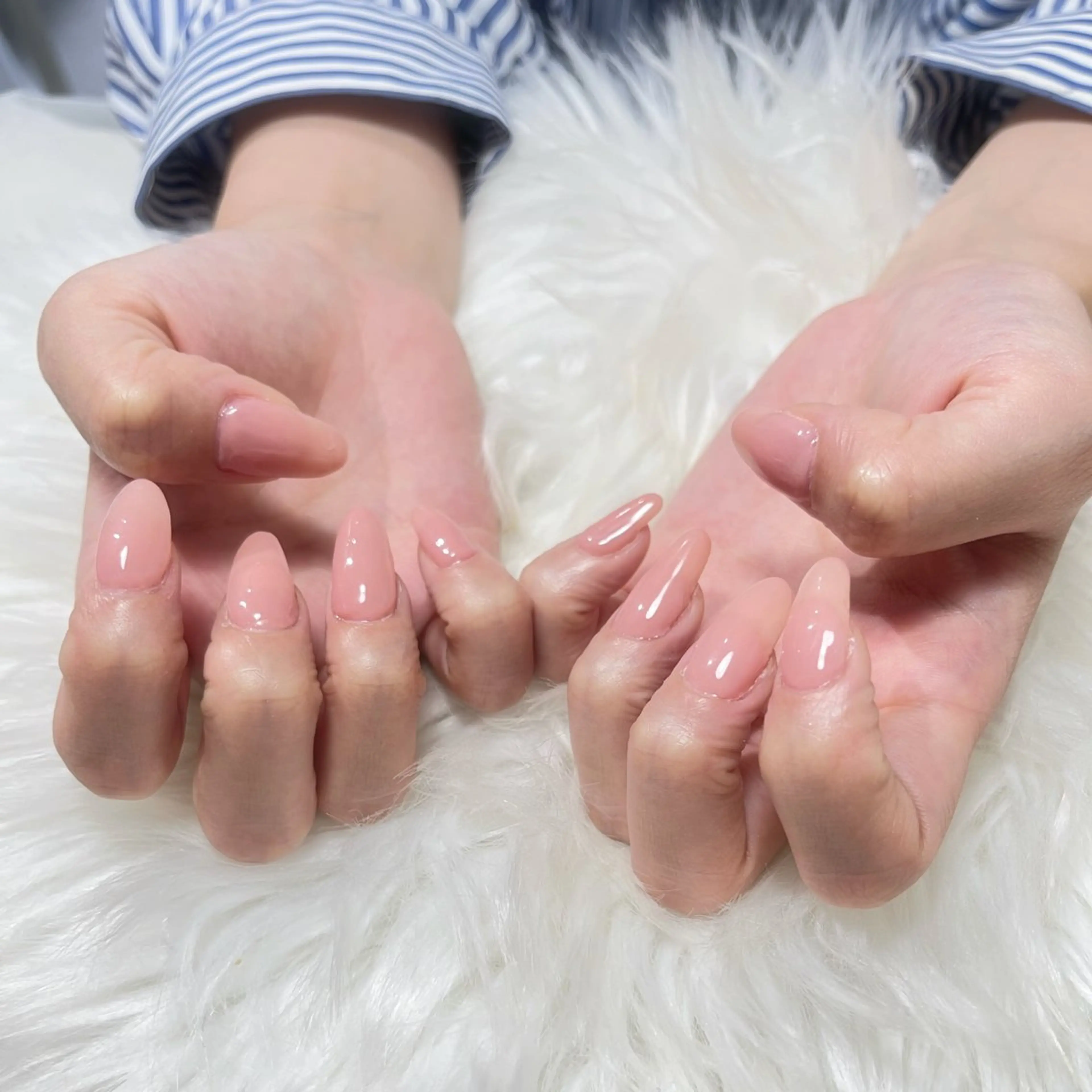 ネイル ハンドネイル _genic nail&eyelash所属・谷本 萌のネイルデザイン