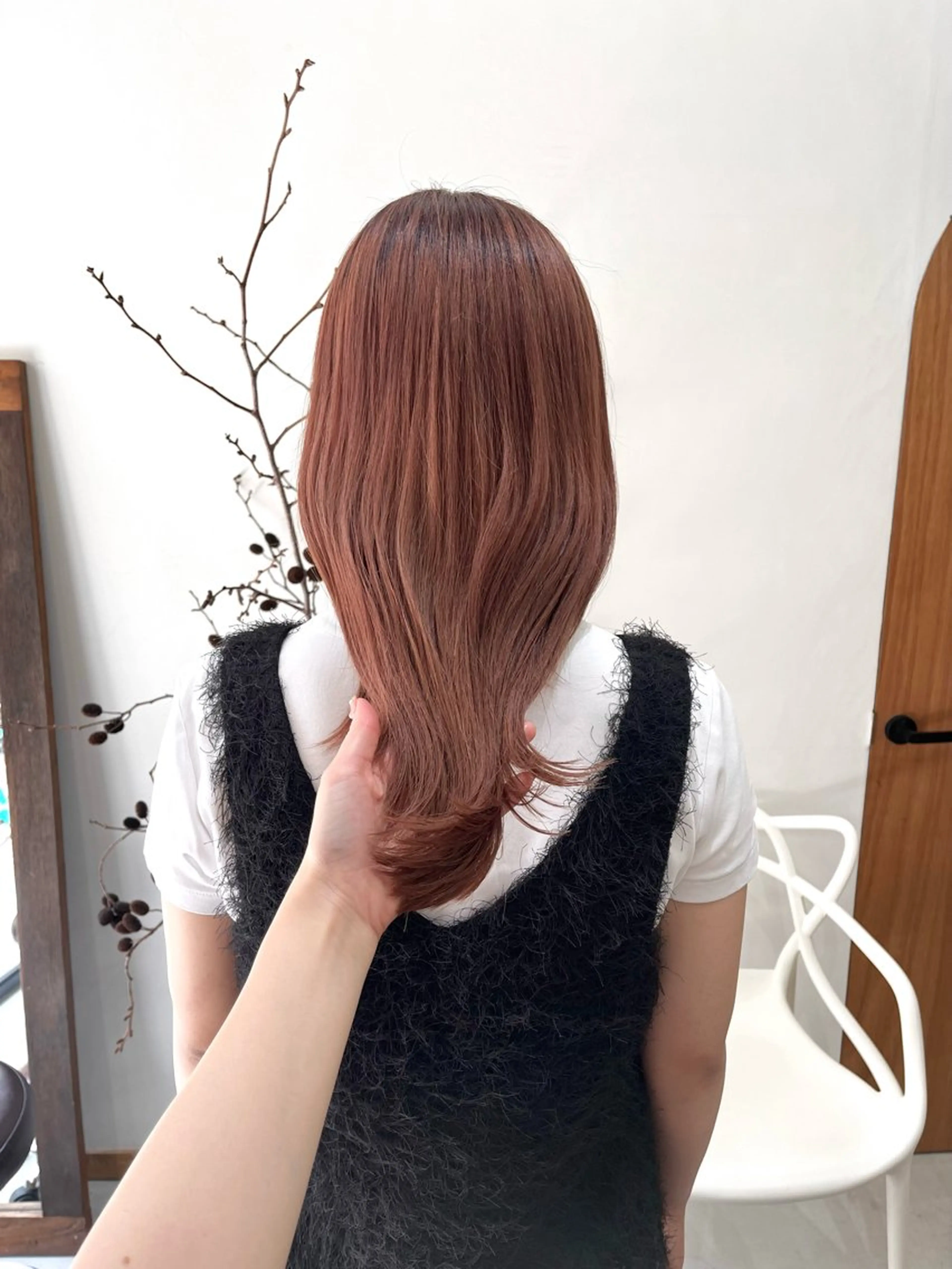 セミロング カラー ヘアアレンジ ブリーチ ピンクカラー ena/ブリーチなし 暖色・ベージュ🎀のヘアスタイル
