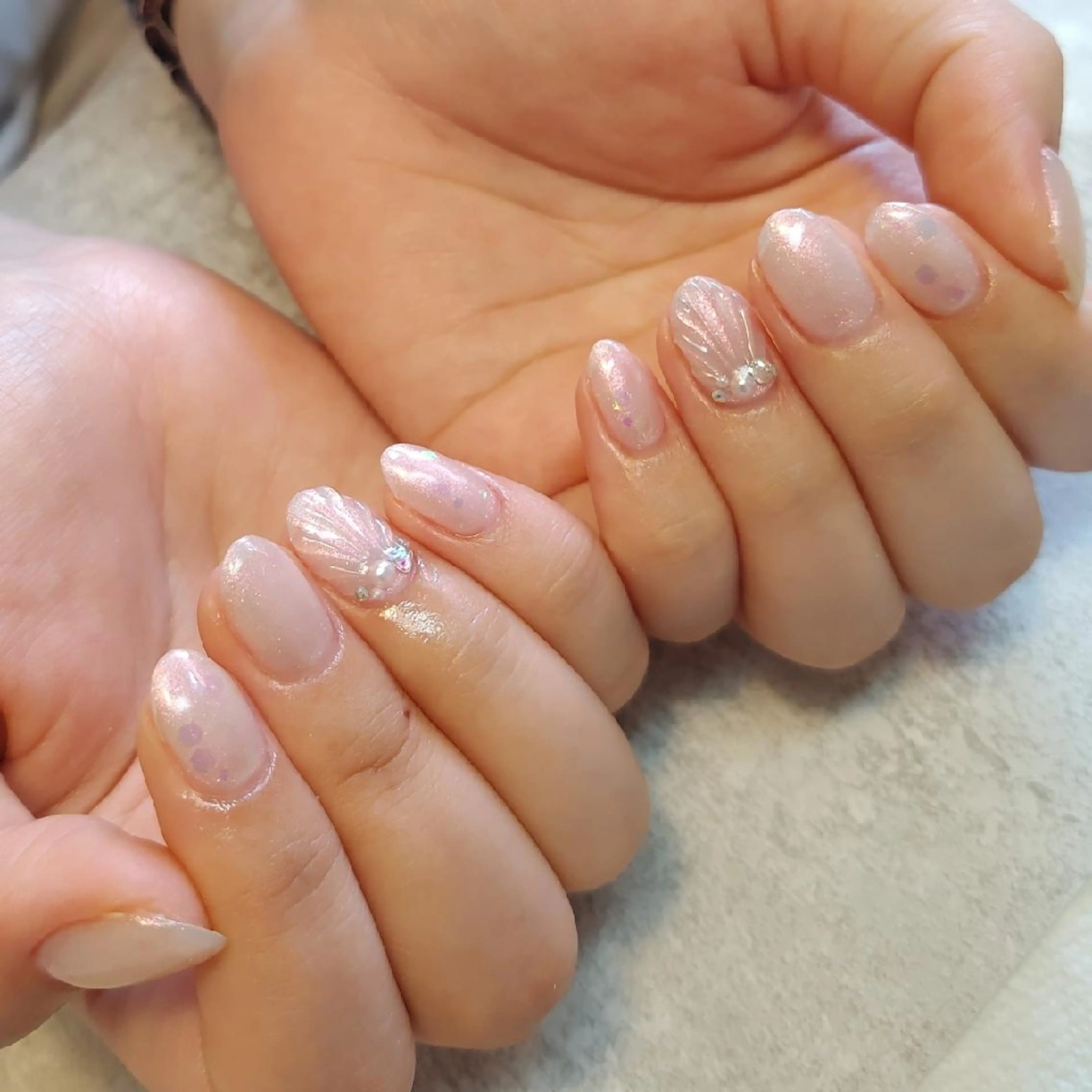 ネイル ジェヌインネイル 河内のネイルデザイン