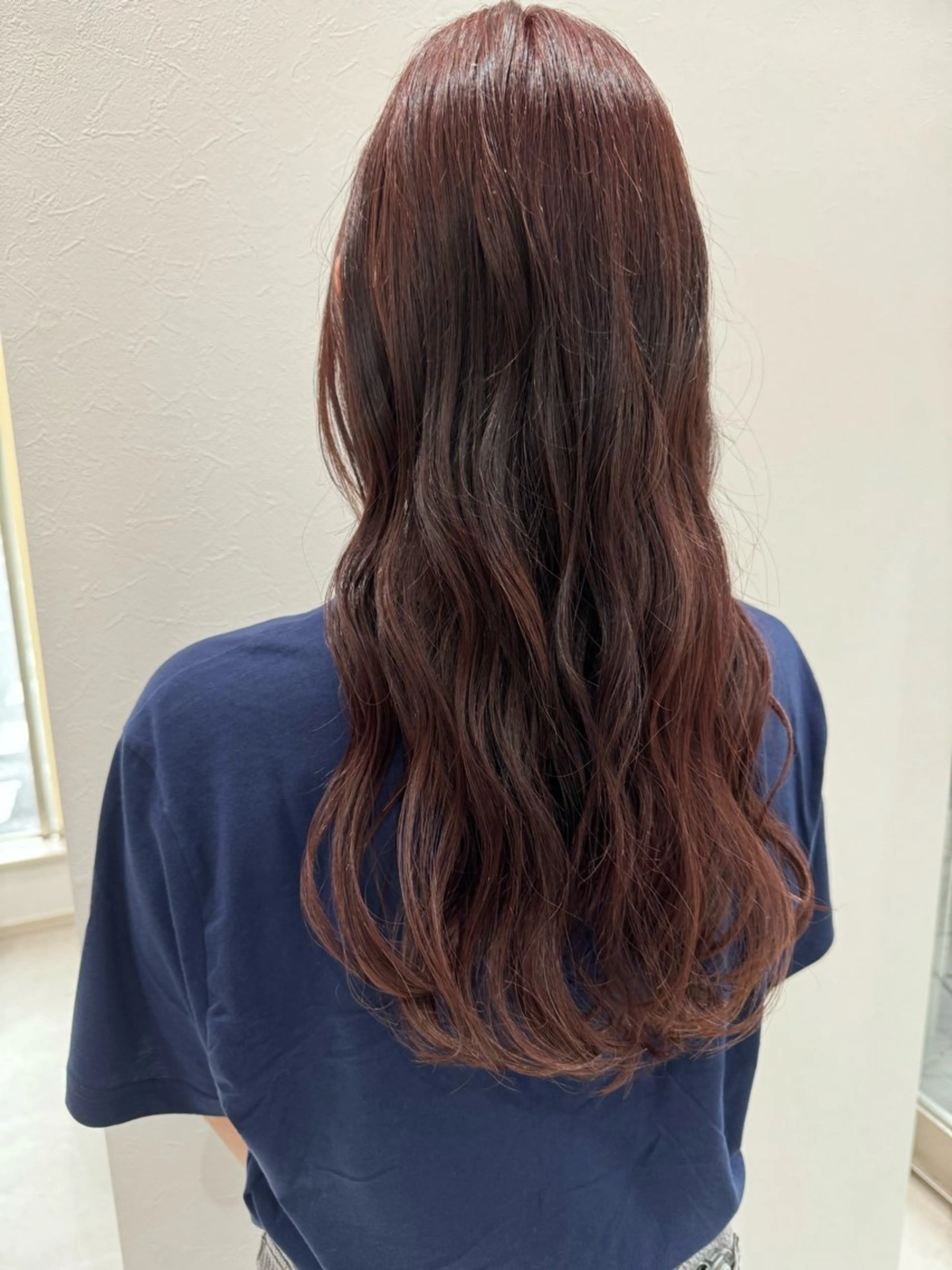 ロング カラー ブリーチ ブラウンカラー ブリーチなしカラー ピンクカラー ピンクブラウン ワタナベ テルマサのヘアスタイル