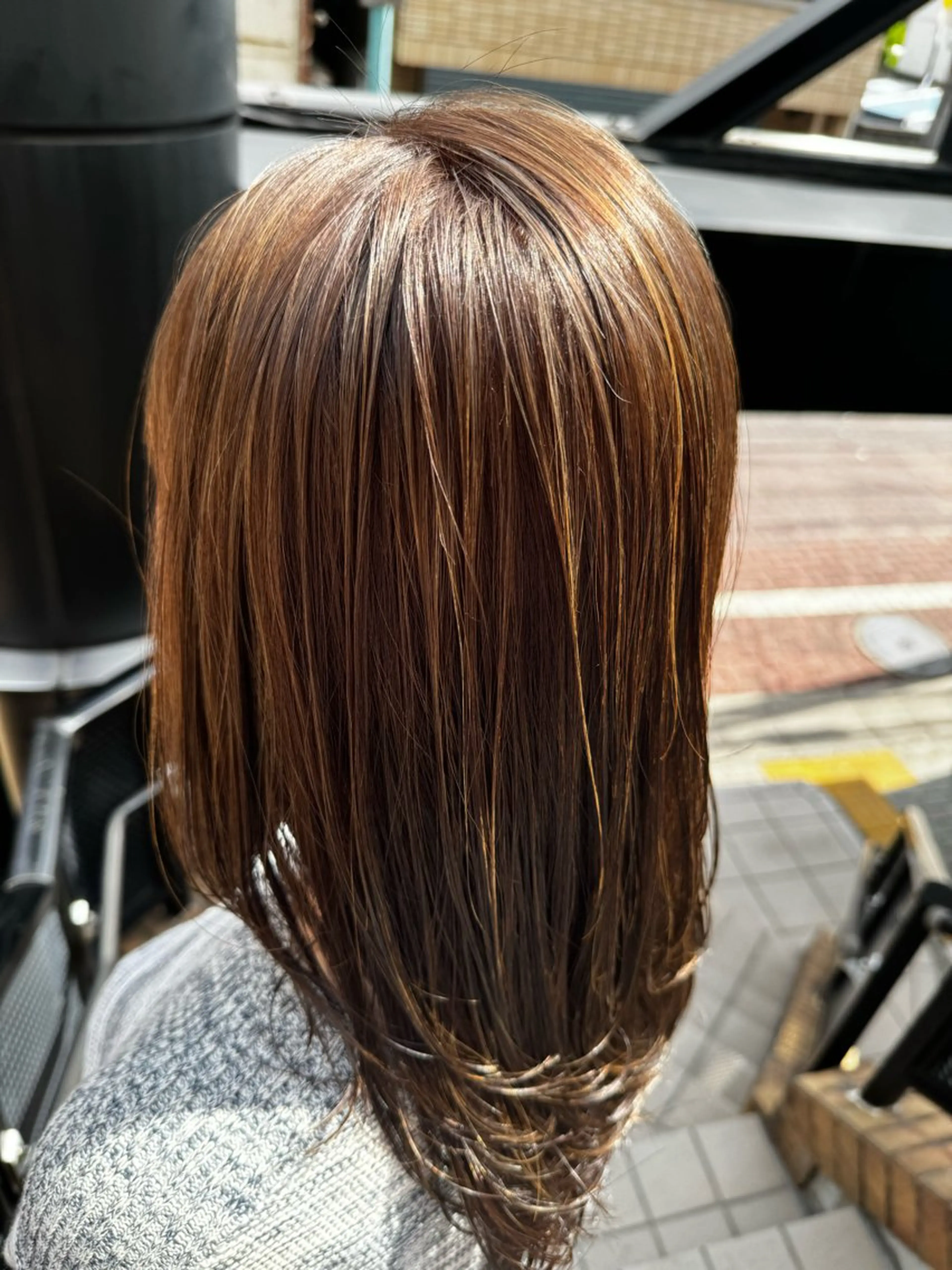 ミディアム ハイライト 髙橋 瀬那のヘアスタイル