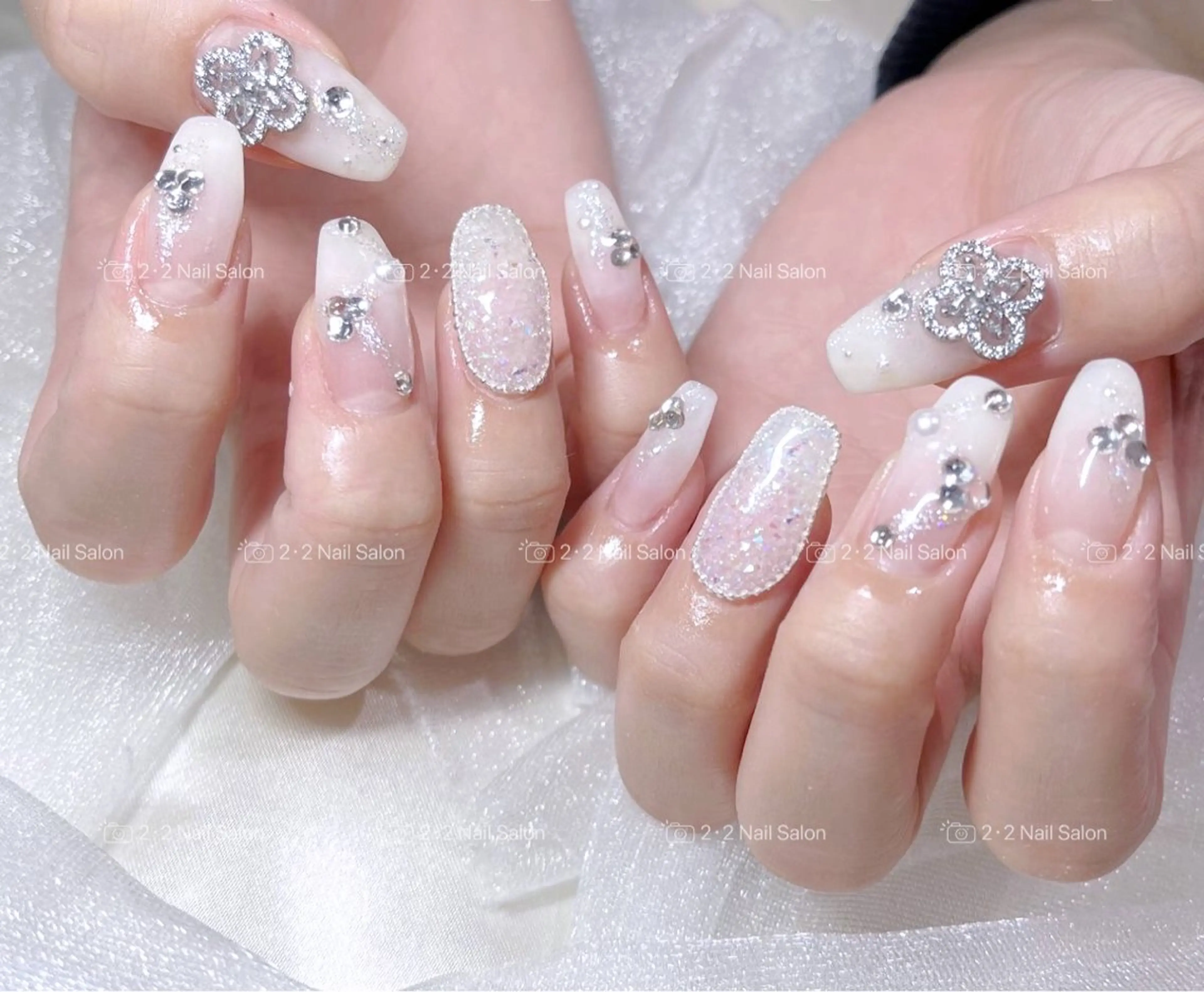 ネイル ハンドネイル 🦋y y Nail 🤍のネイルデザイン