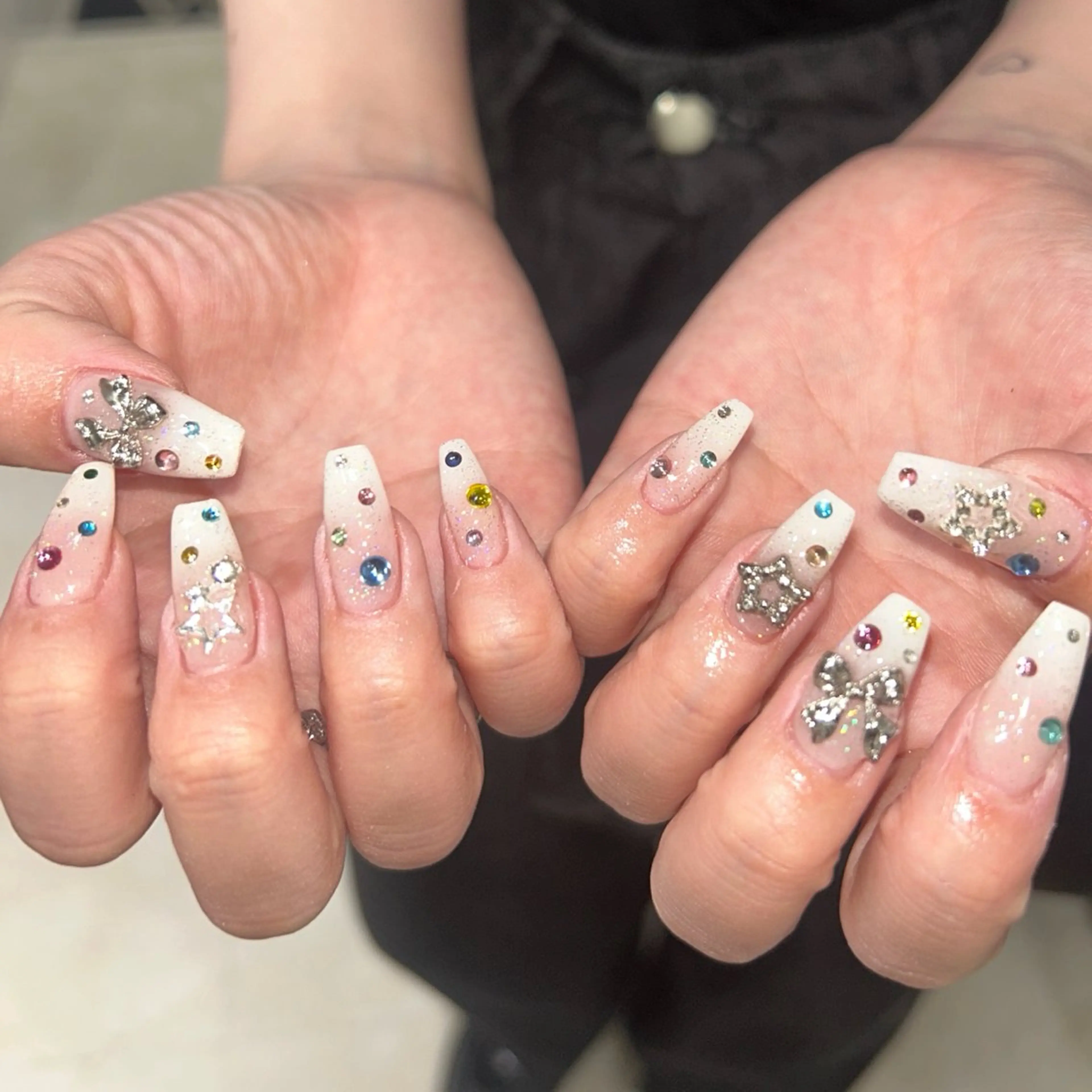 ネイル ハンドネイル MODA MANAMIᵕ̈のネイルデザイン