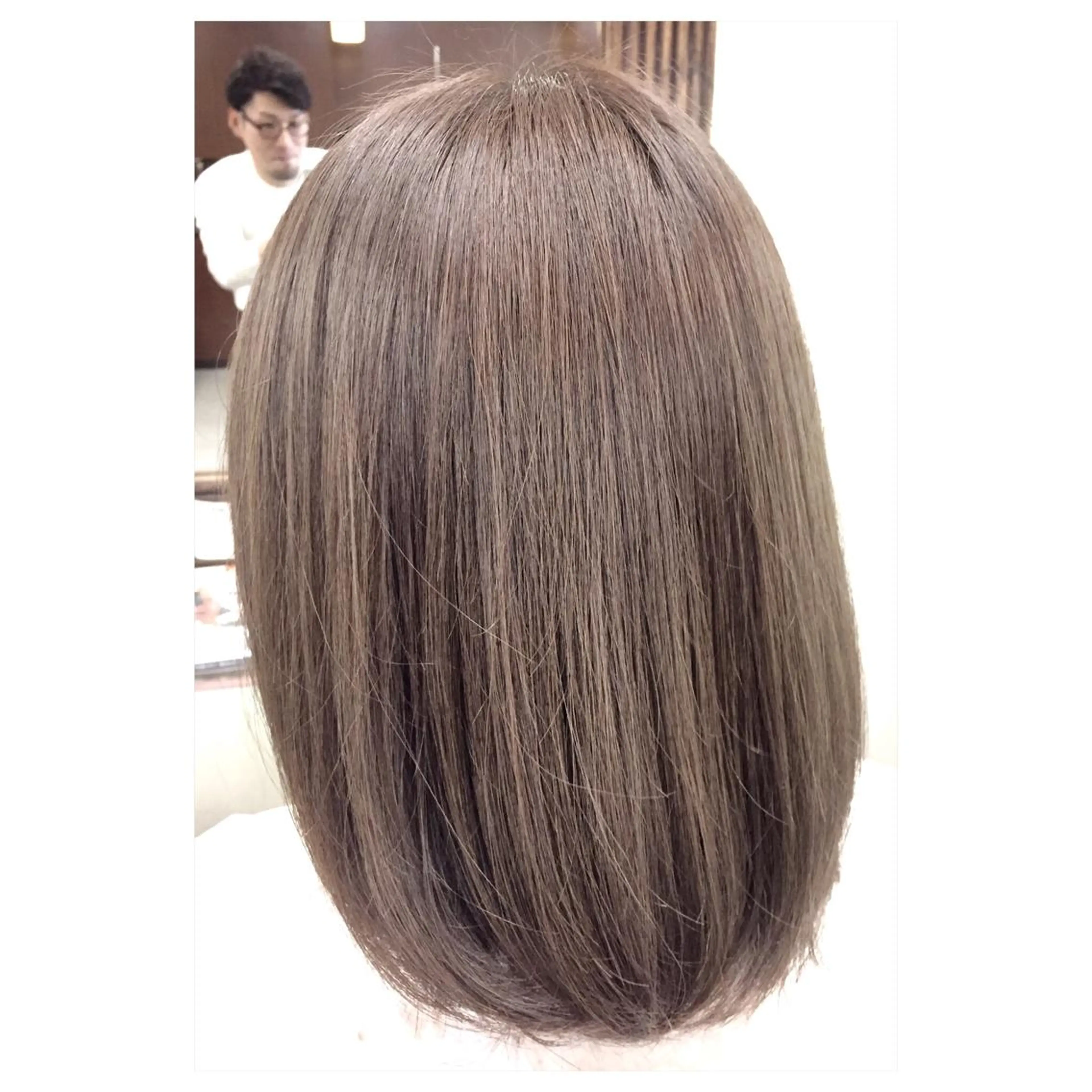 ミディアム カラー アッシュ ベージュカラー グレージュ パーソナルカラー診断 できます　木曽　主博のヘアスタイル