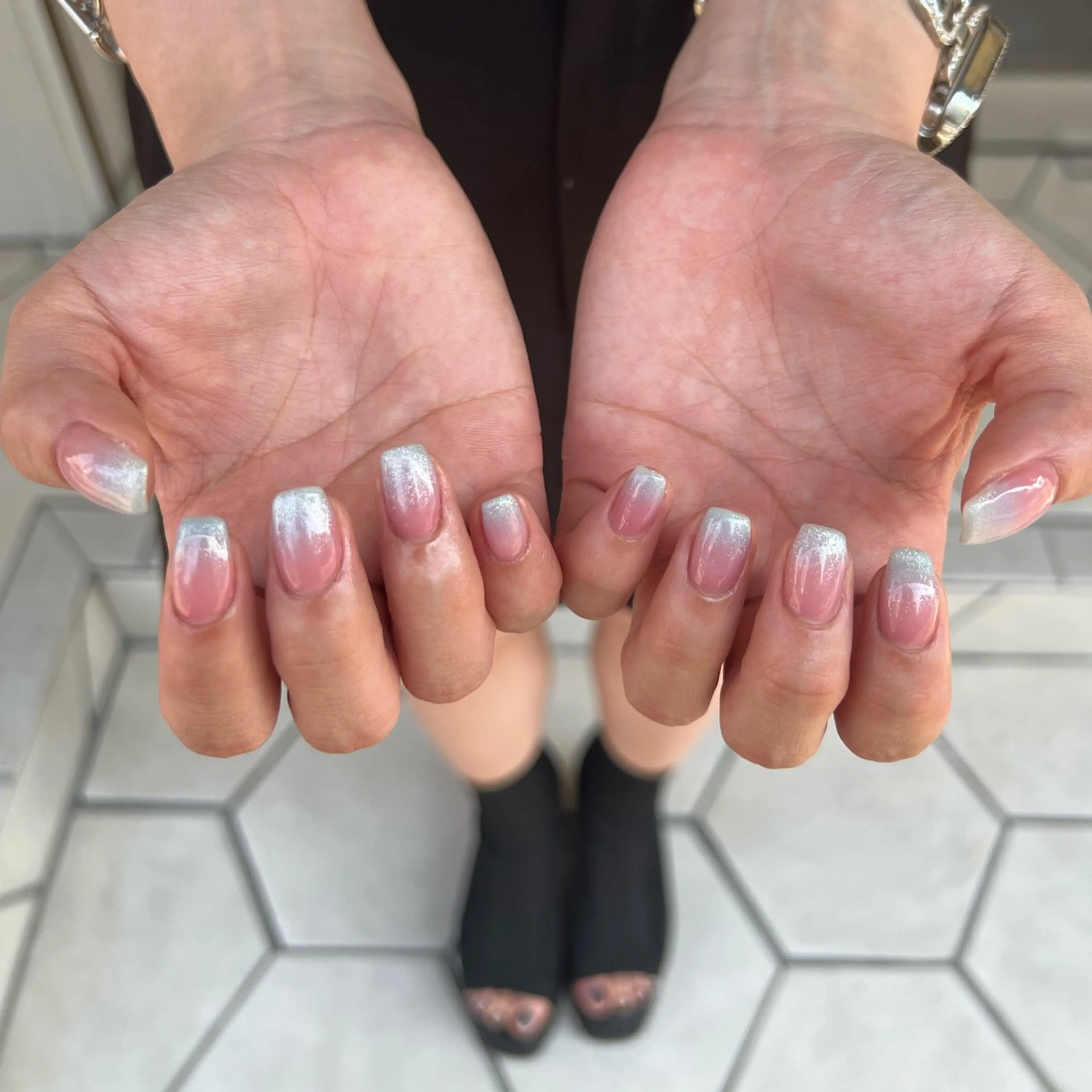 ネイル グラデーション Rommy Arisaのネイルデザイン