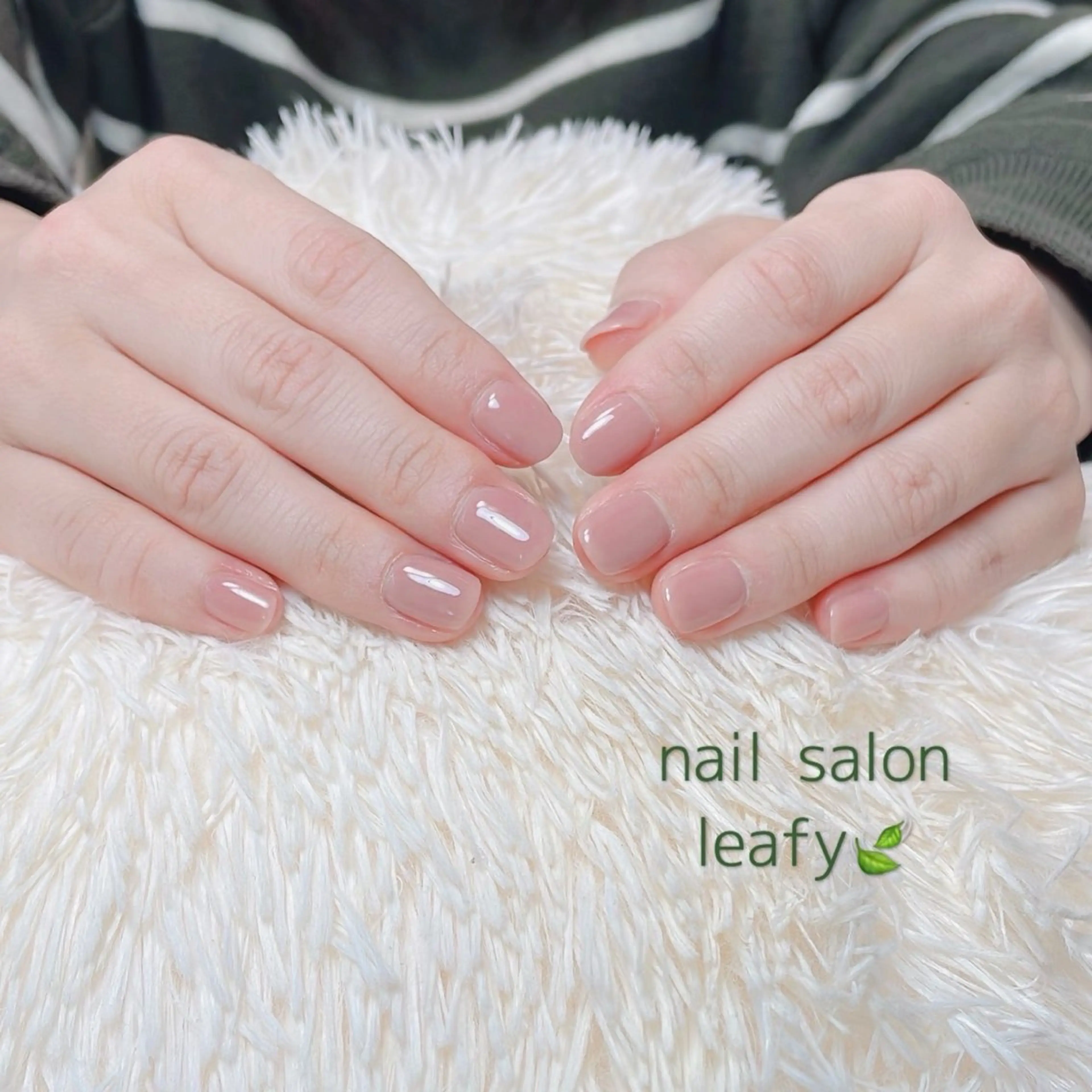 ネイル ワンカラーネイル ハンドネイル ネイルサロン leafyのネイルデザイン