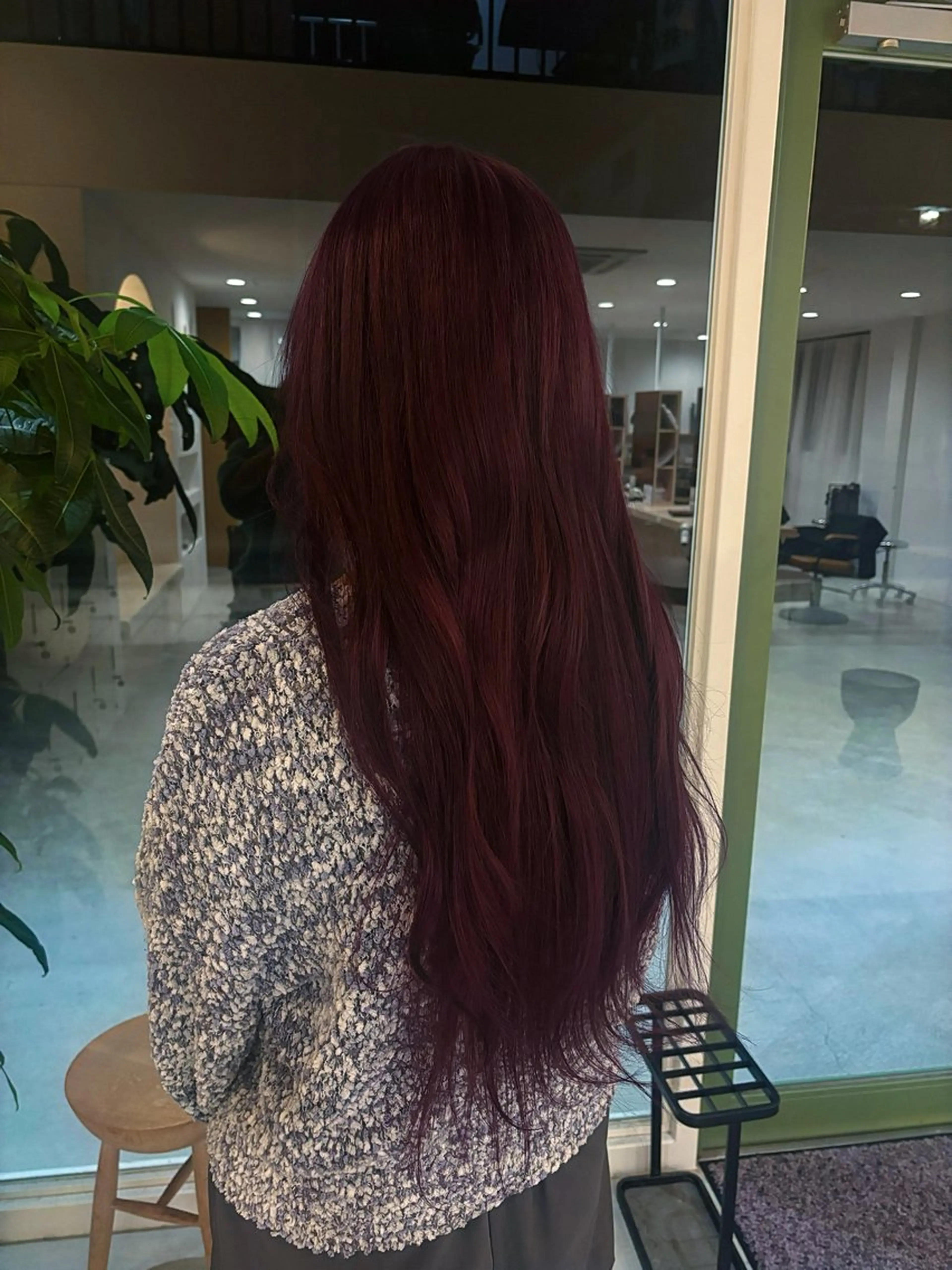 ロング カラー 伊藤 ゆいなのヘアスタイル