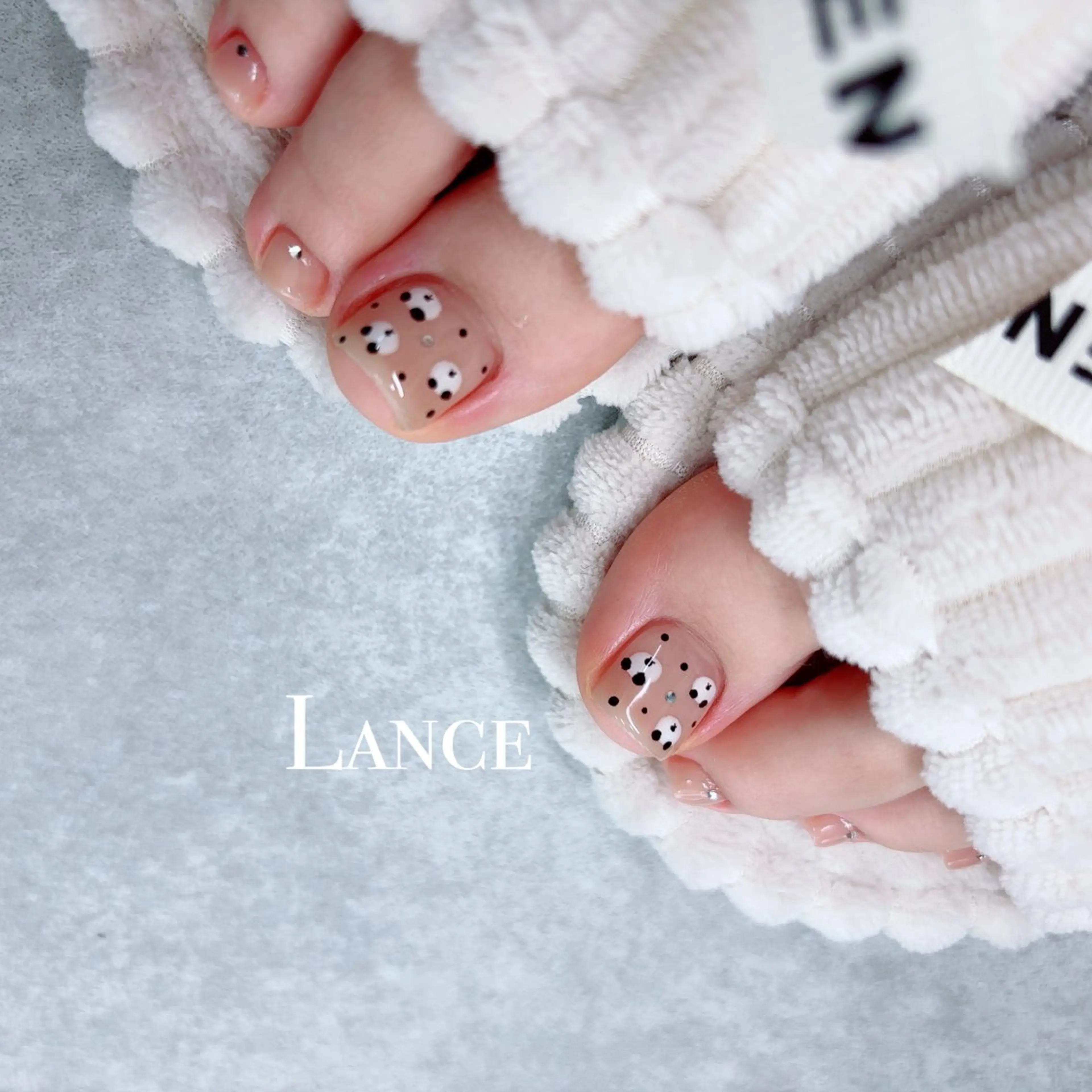 ネイル オーロラネイル フットネイル 氷ネイル・うるうるネイル キラキラネイル 韓国ネイル フットネイル Lance nailのネイルデザイン
