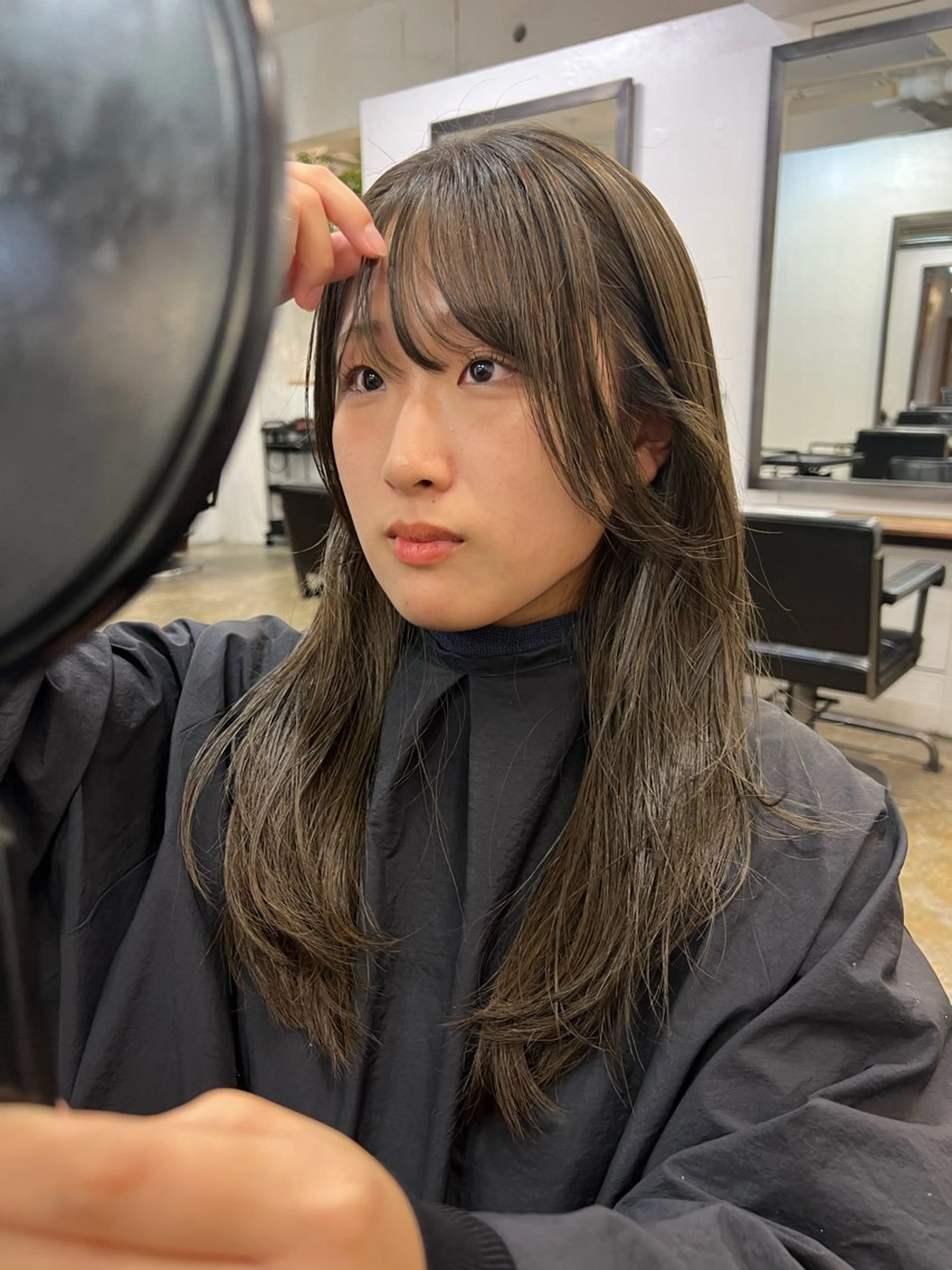 セミロング カラー ヘアカラー 三谷 はるなのヘアスタイル