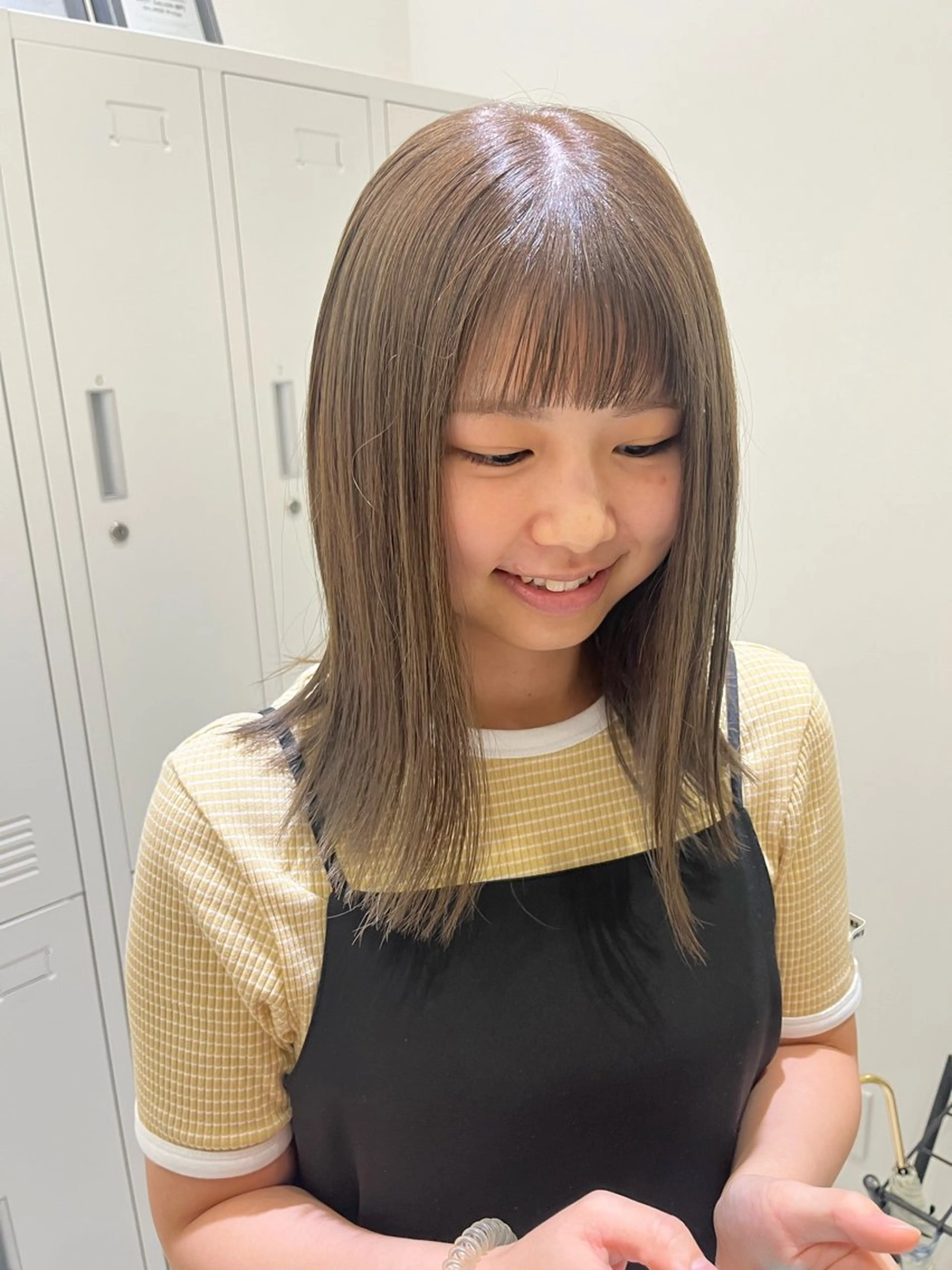 セミロング ヘアカラー zina福岡天神📛 井上美乃里のヘアスタイル