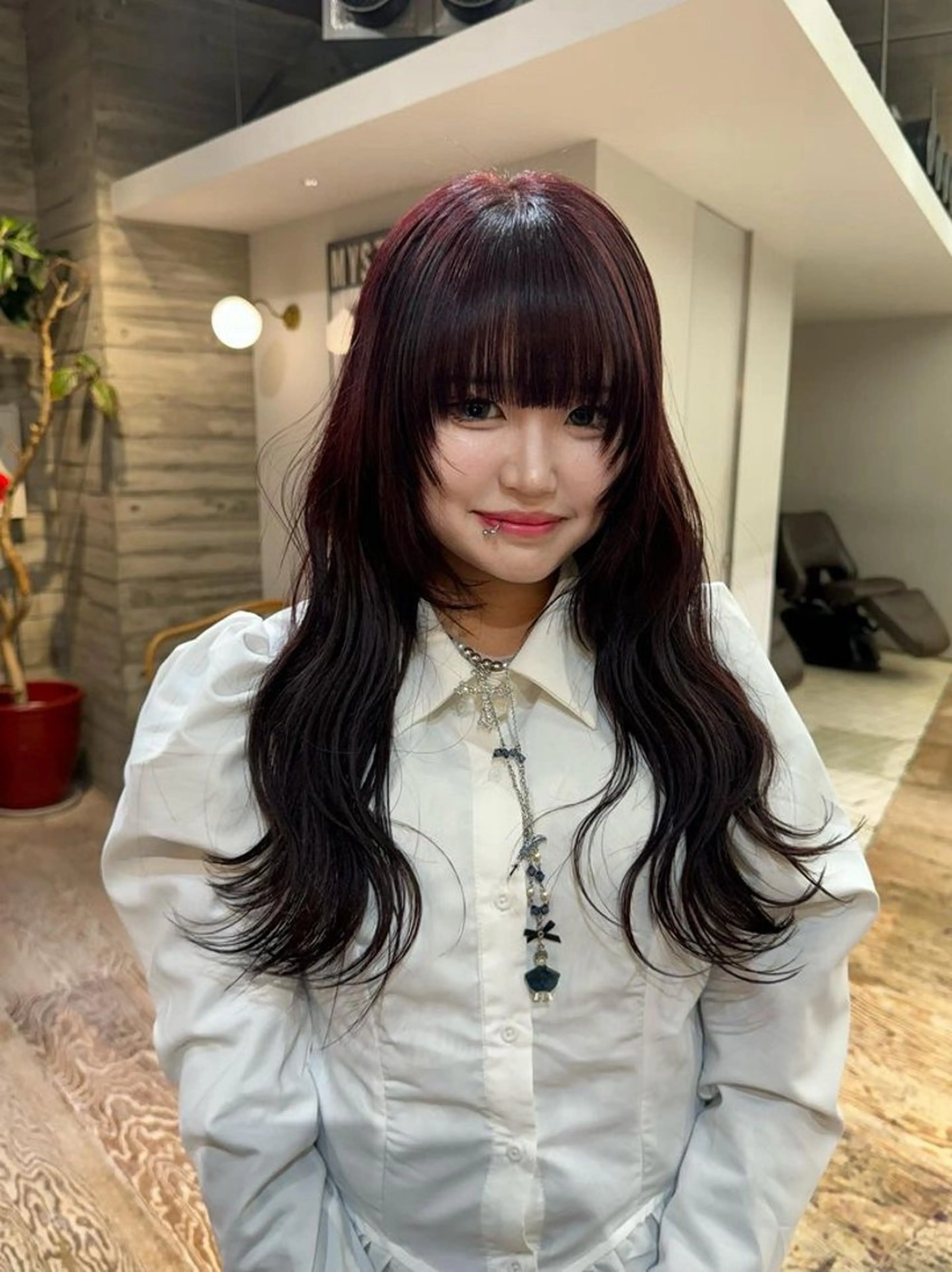 ロング カラー RINA .のヘアスタイル