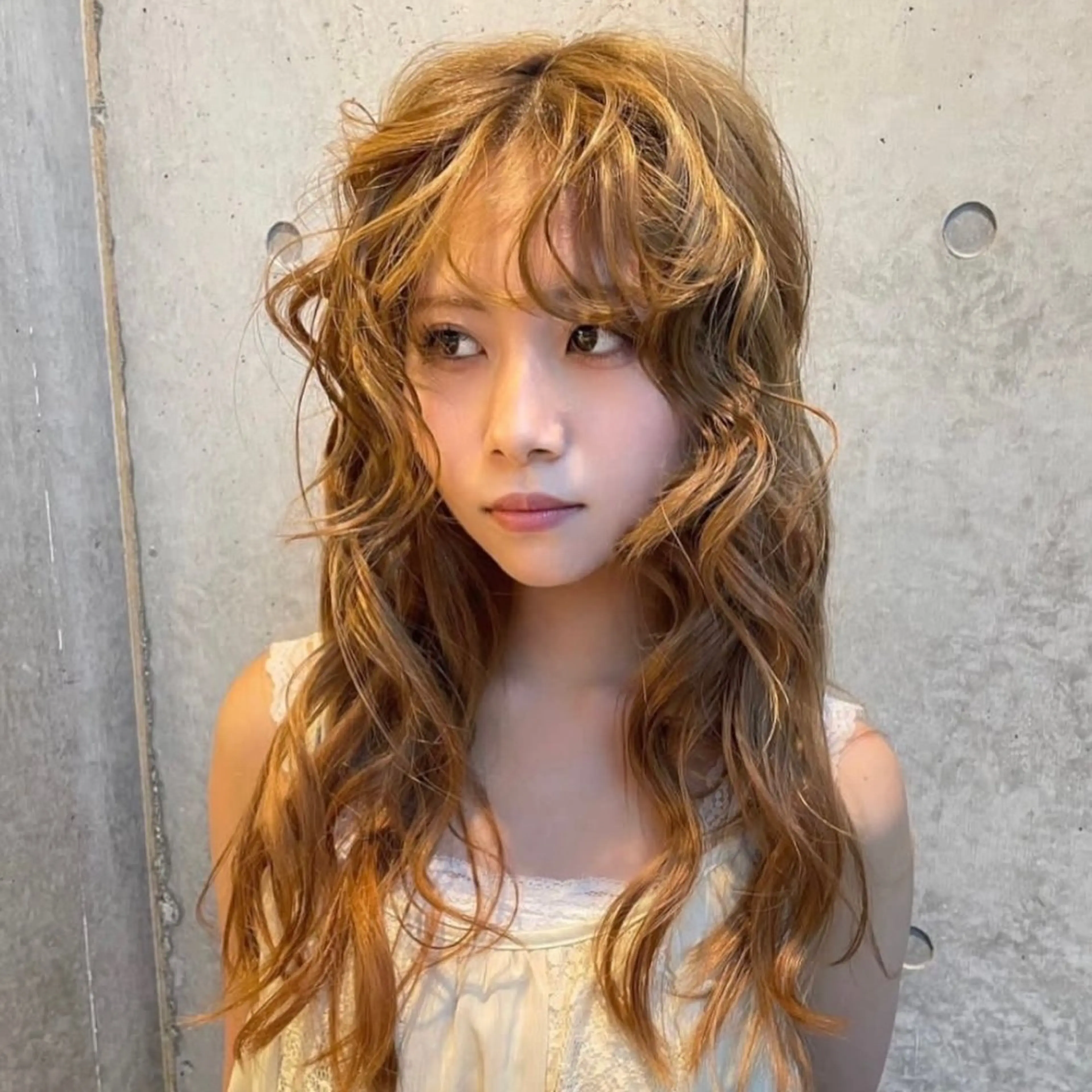 セミロング カラー ヘアアレンジ ベージュカラー デザインカラー カット ヘアカラー トリートメント Mizobe misakiのヘアスタイル