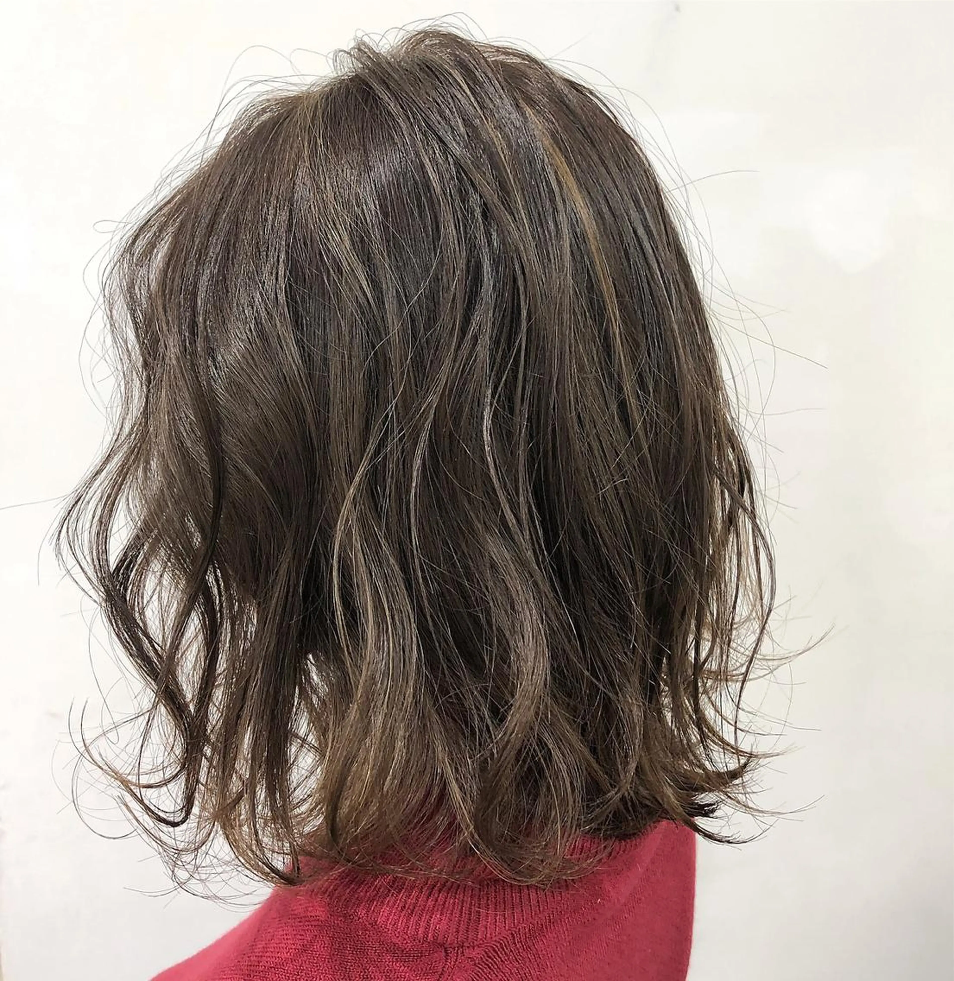 ミディアム カラー ヘアアレンジ ハイライトカラー ハイライト カット ヘアカラー トリートメント 福壽 優奈のヘアスタイル