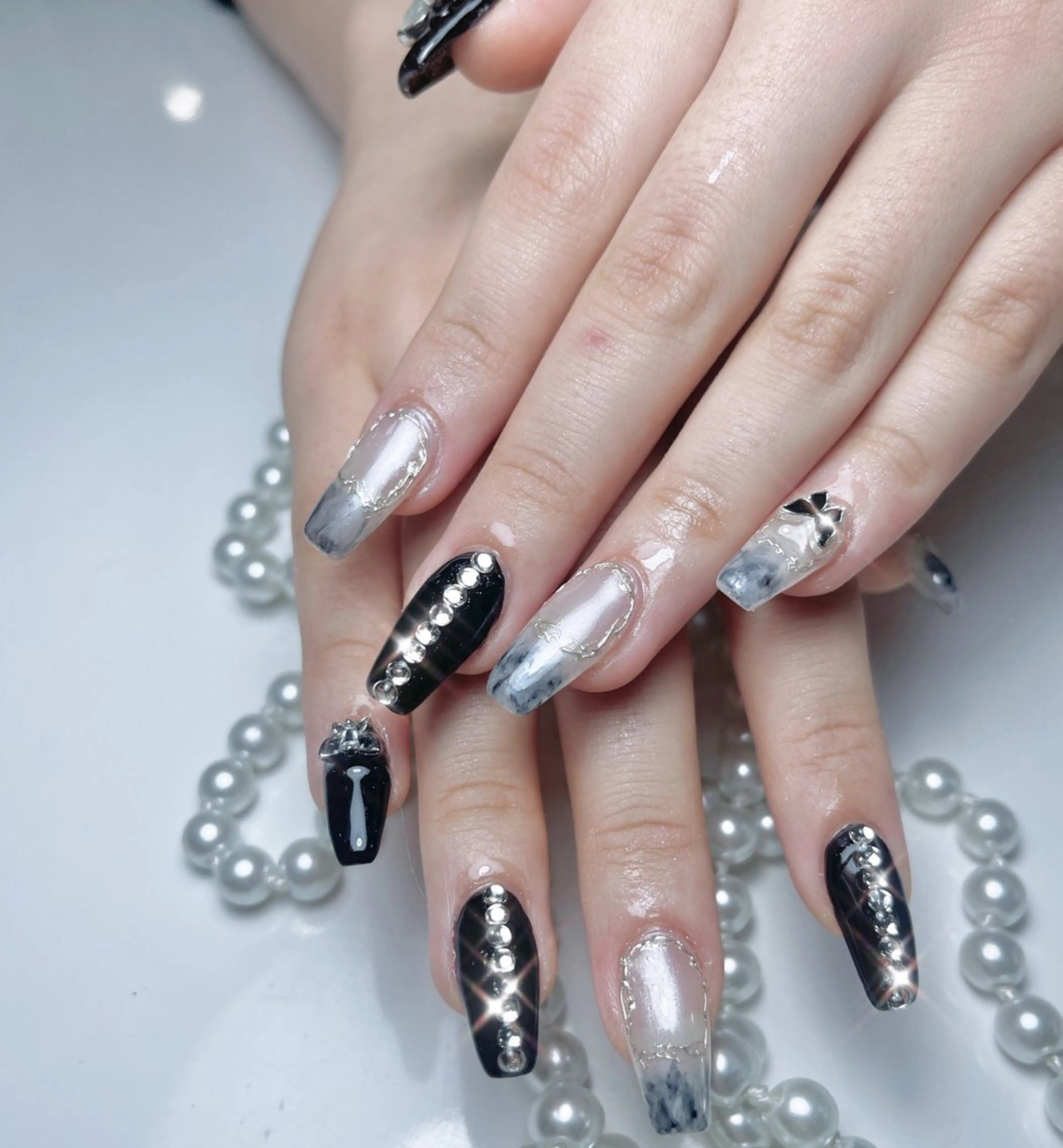 ネイル 🦋y y Nail 🤍のネイルデザイン