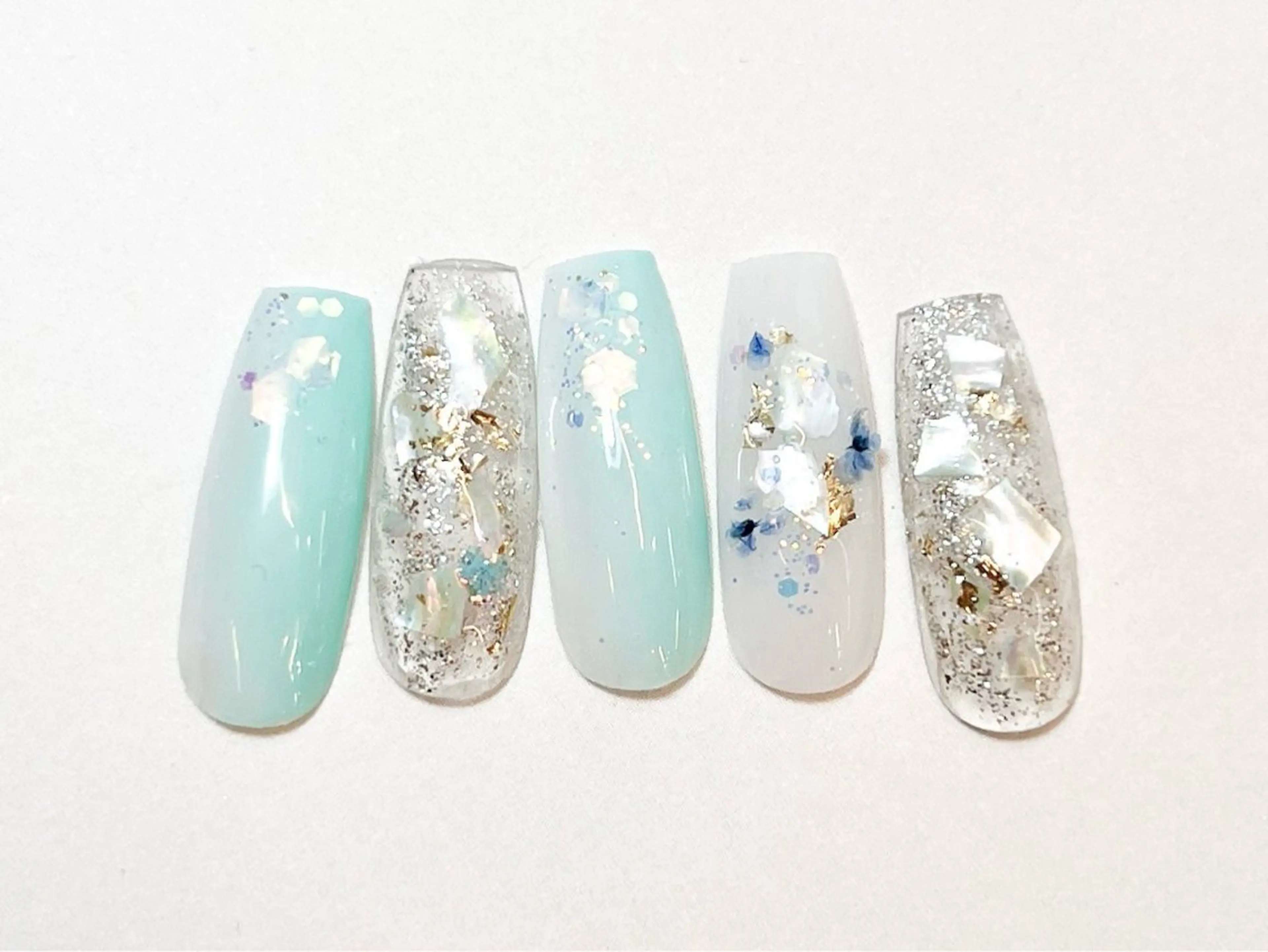 ネイル アートネイル フラッシュネイル フラワーネイル ジェルネイル ガーリー ハンドネイル Puti nailのネイルデザイン