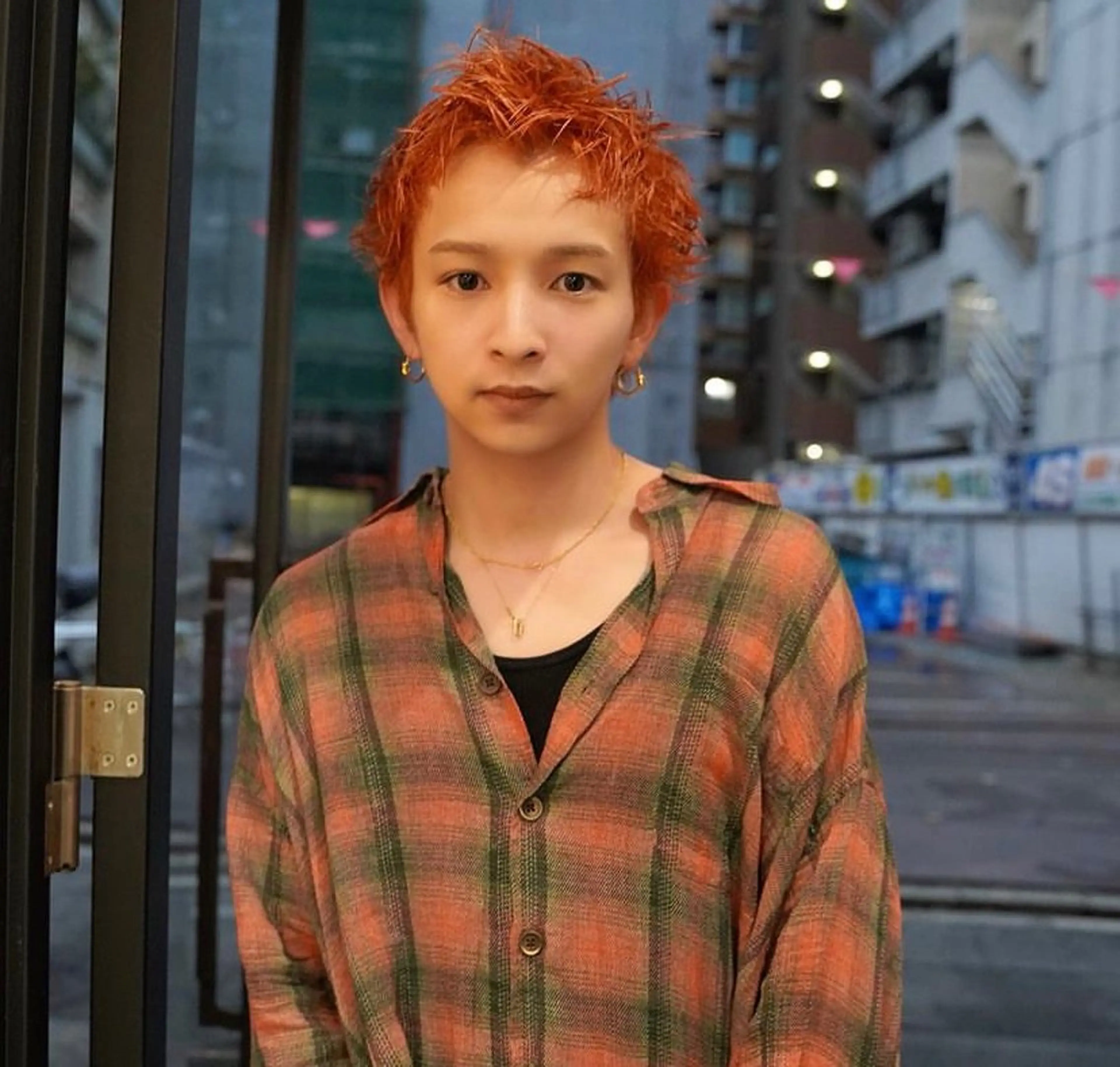 ショート カラー メンズ カット ヘアカラー ブロンド／ブリーチ 【SITY.】のヘアスタイル