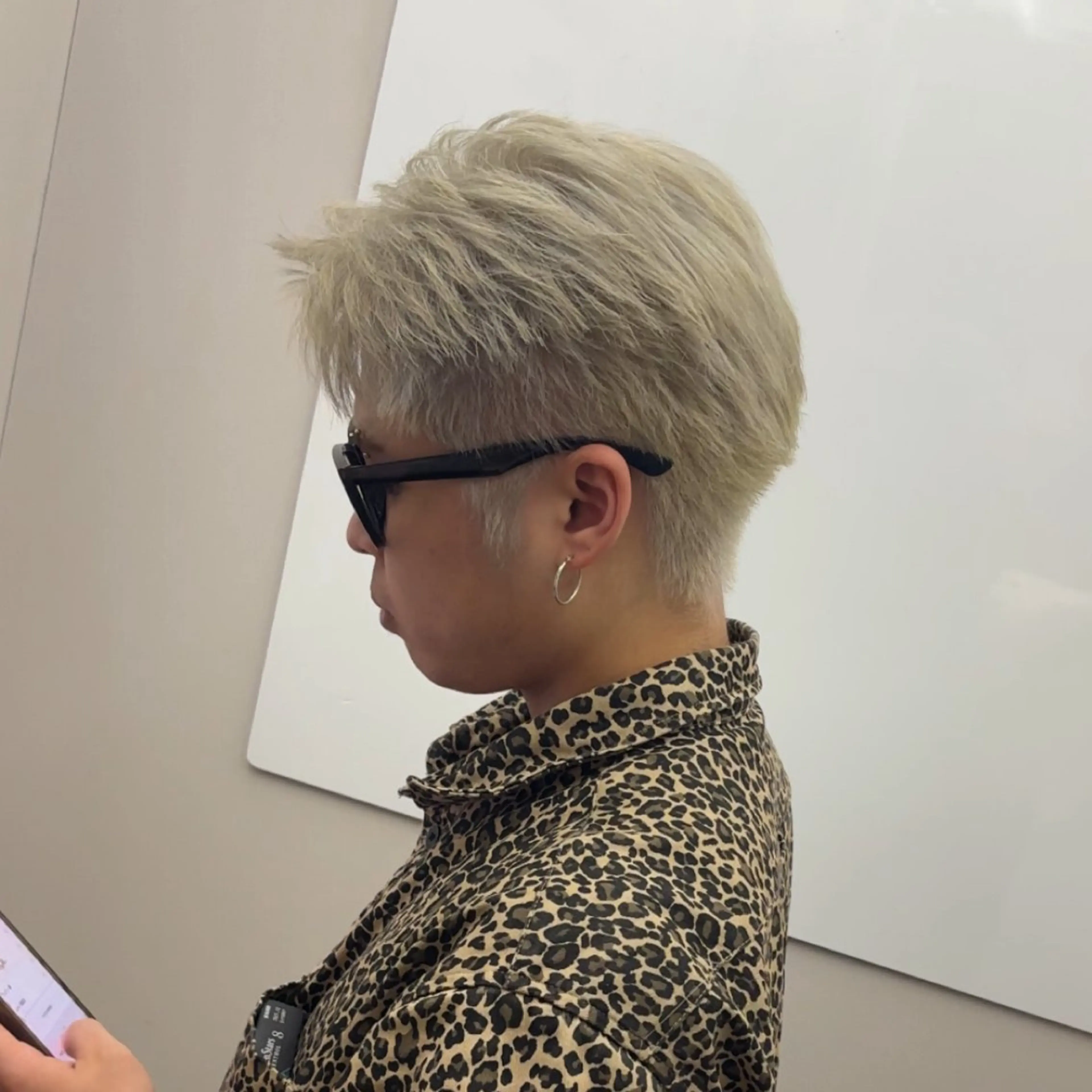 ショート メンズケアパーマ✨️ ケアブリーチカラーのヘアスタイル
