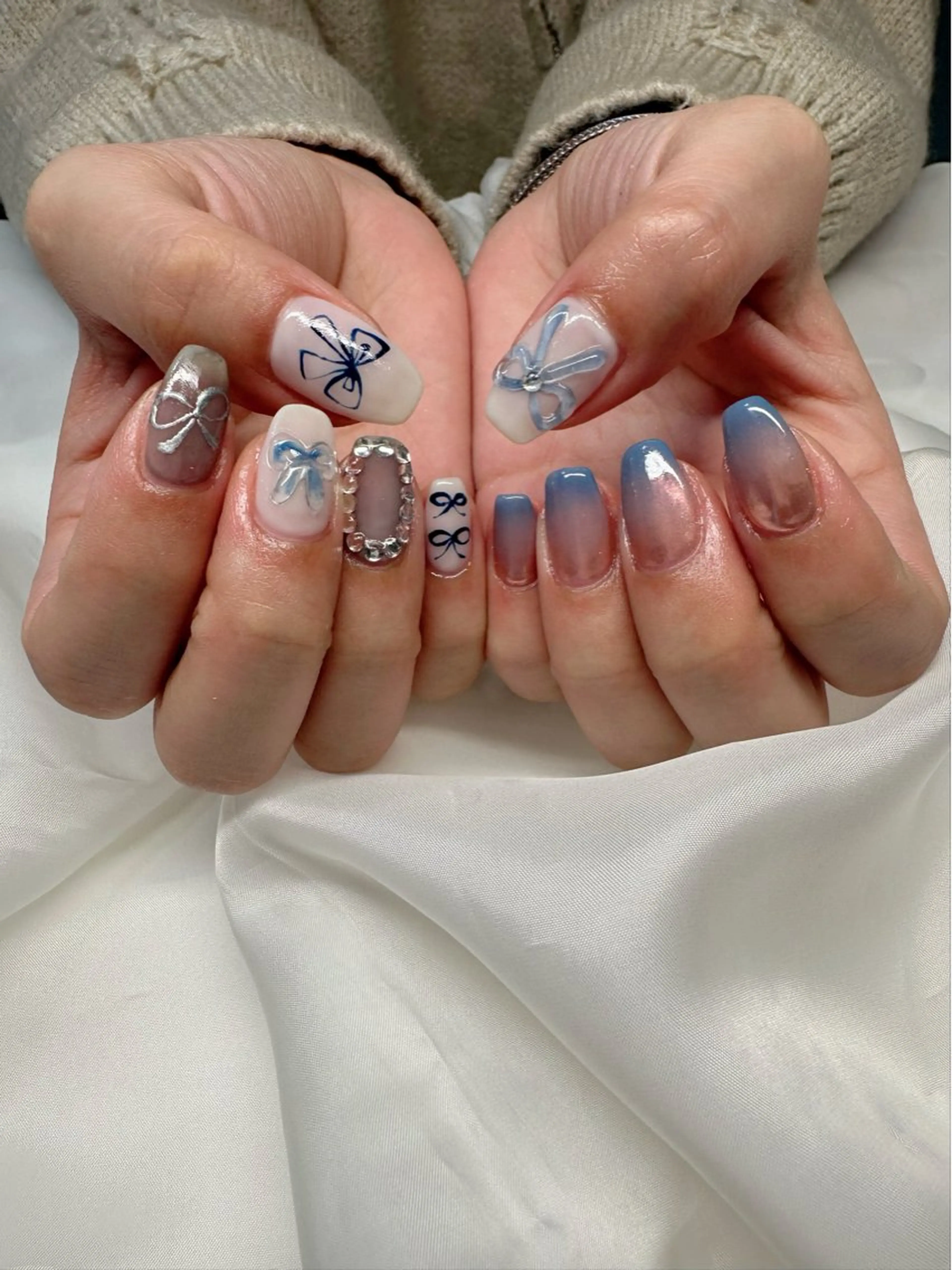 ネイル クリアネイル グラデーション 氷ネイル・うるうるネイル 韓国ネイル ミラーネイル 🪞KAPE NAIL 🪞のネイルデザイン