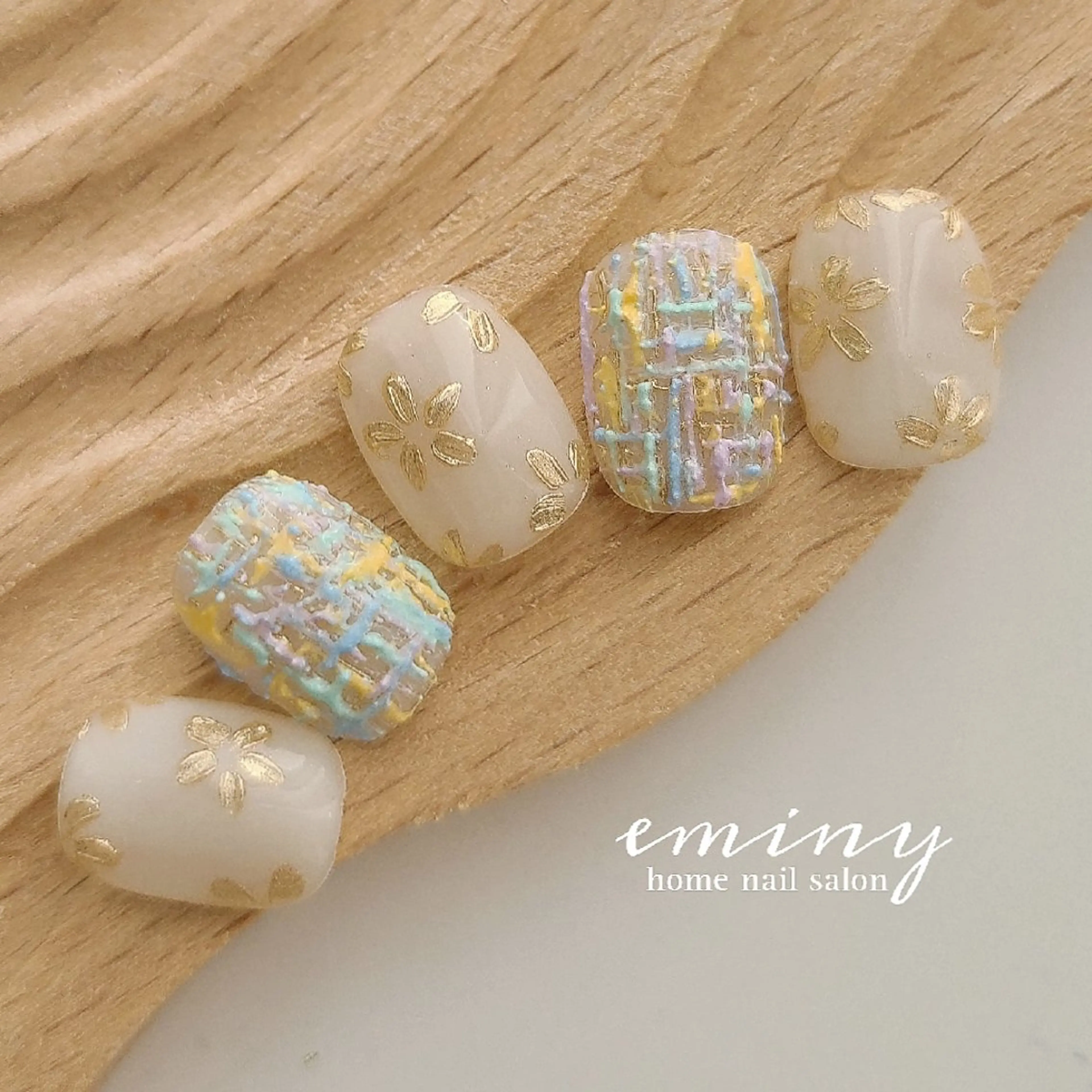 ネイル フラワーネイル キラキラネイル ミラーネイル オフィスネイル パステルネイル ハンドネイル nail salon  eminyのネイルデザイン