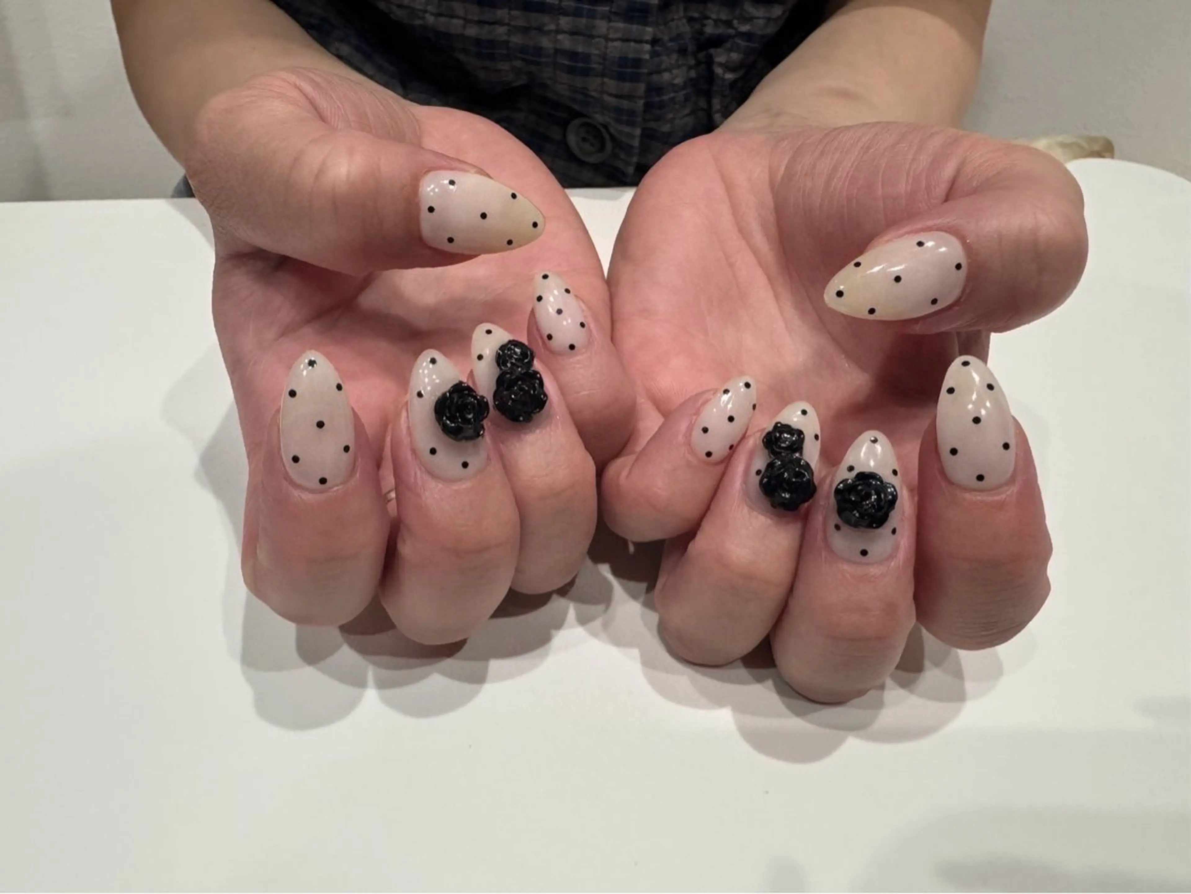 ネイル ドット ネイルサロンラビエ所属・NailRavie 立川のネイルデザイン