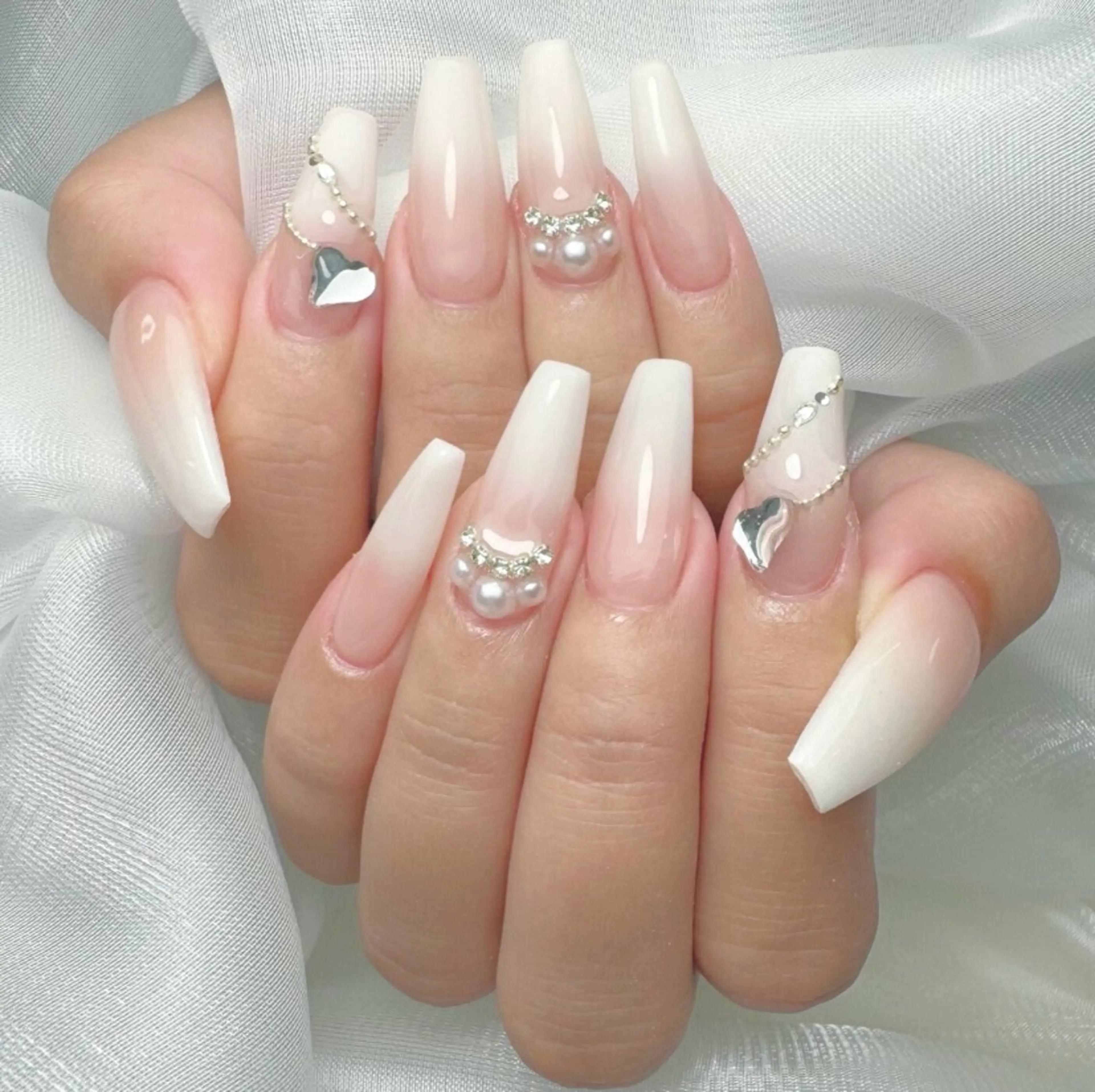 ネイル アートネイル チークネイル 長さ出し フットネイル ジェルネイル ハンドネイル ハンドケア For you. Nail Salonのネイルデザイン