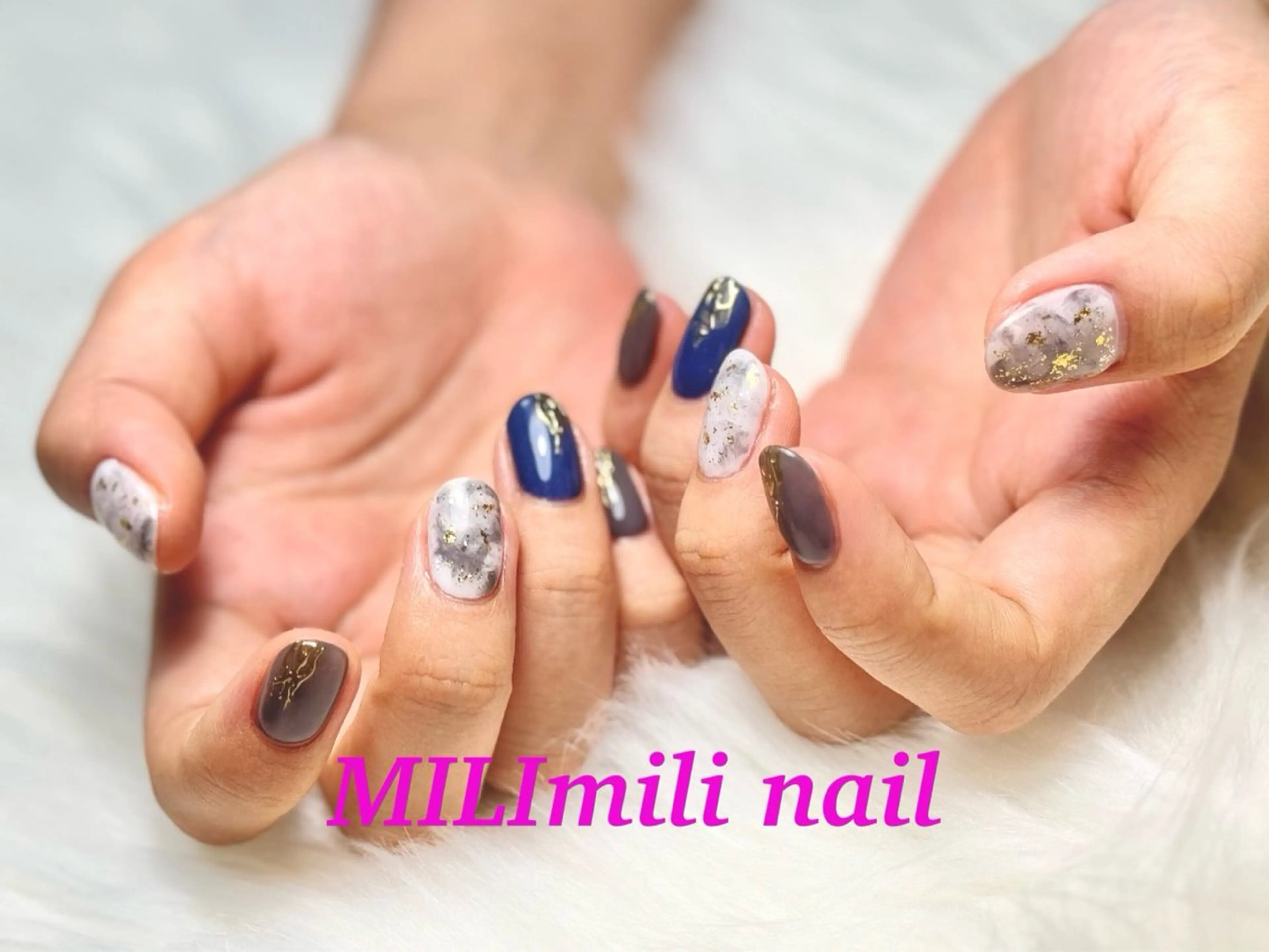 ネイル ブルー フットネイル フレンチネイル ジェルネイル ゴールド MILImili nailのネイルデザイン