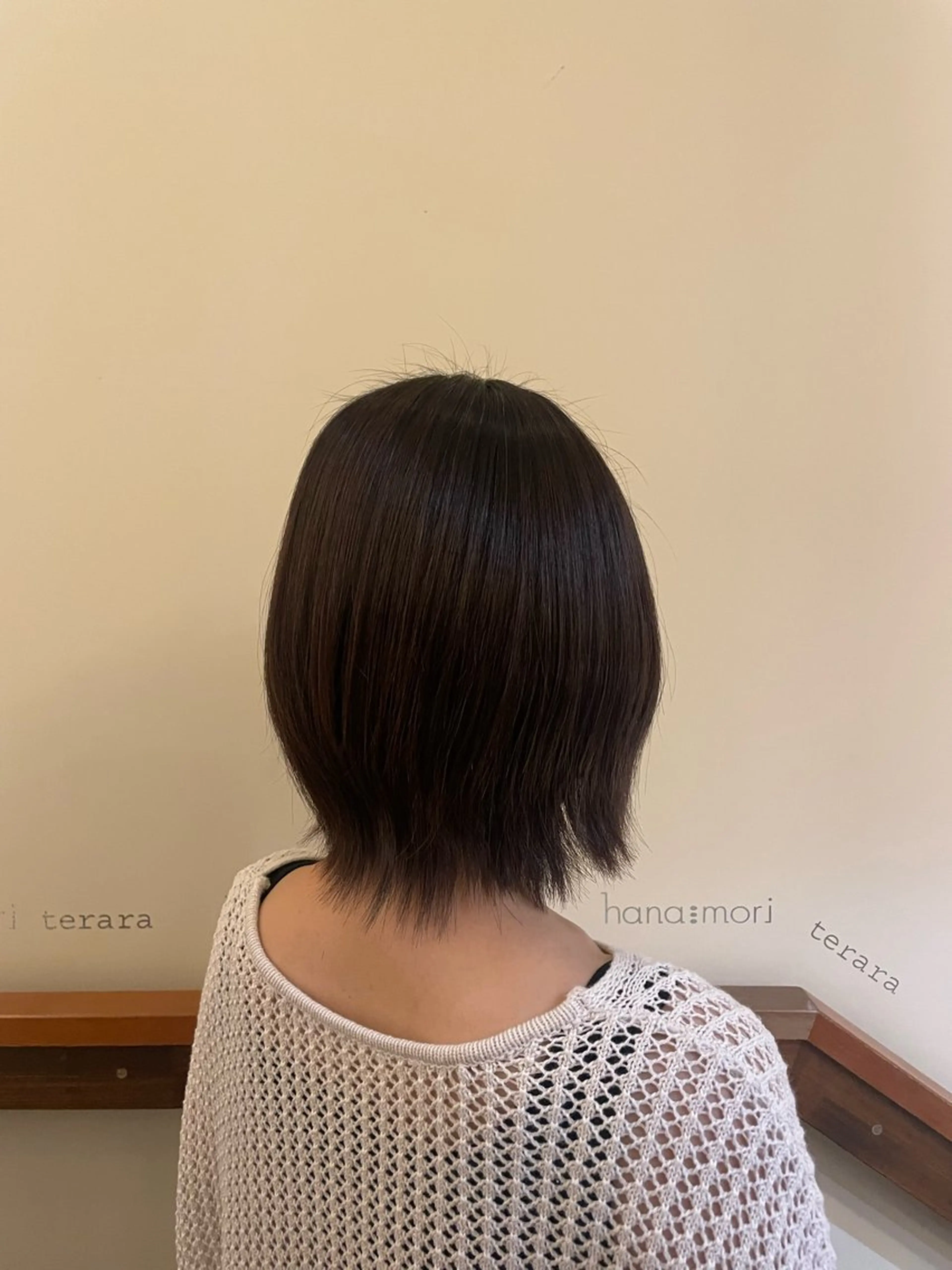 ミディアム レイヤーカット ウルフカット カット hanamori terara所属・森 琳音のヘアスタイル