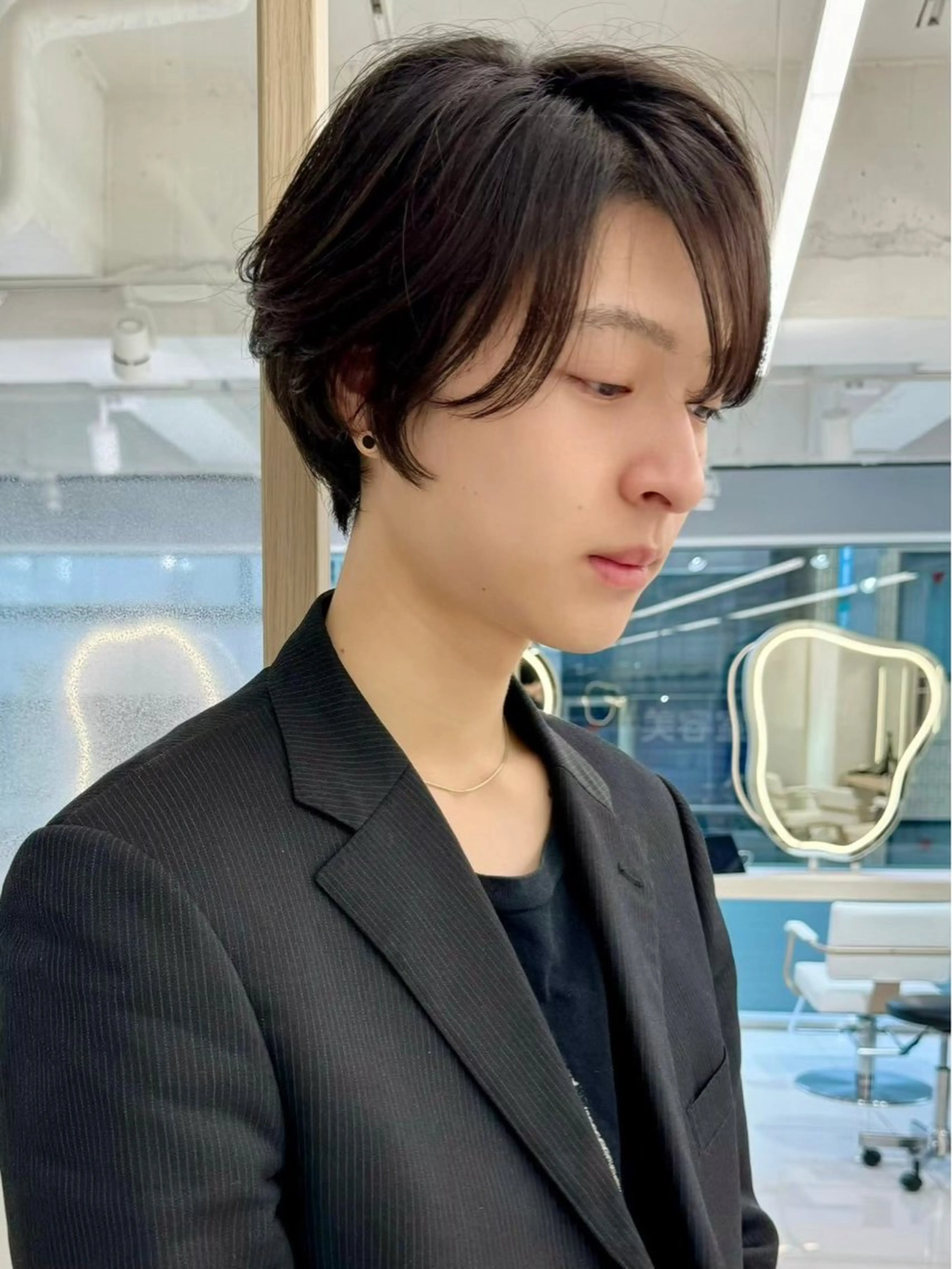 カラー 韓国風🇰🇷艶髪縮 毛矯正レオのヘアスタイル
