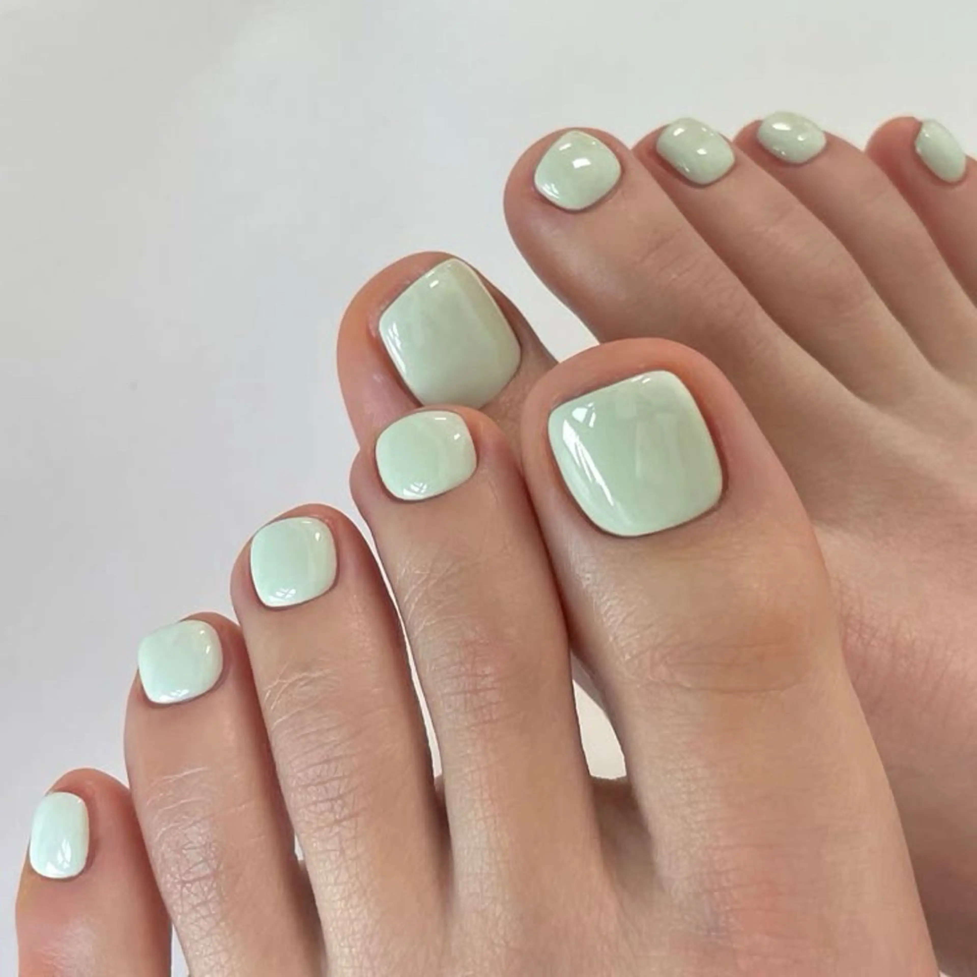 ネイル フットネイル PLATINA KANAのネイルデザイン