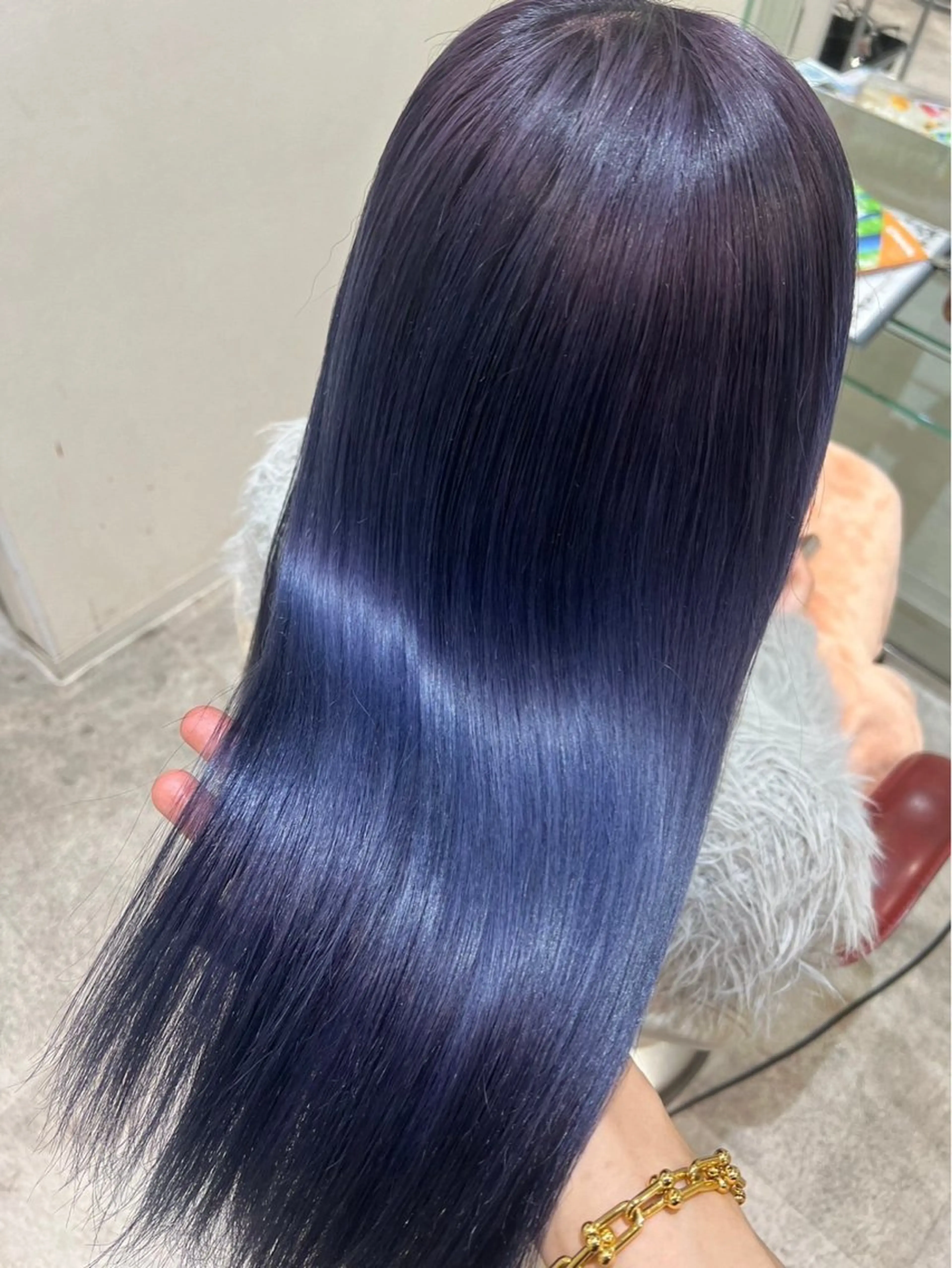 カラー 森 芽吹のヘアスタイル