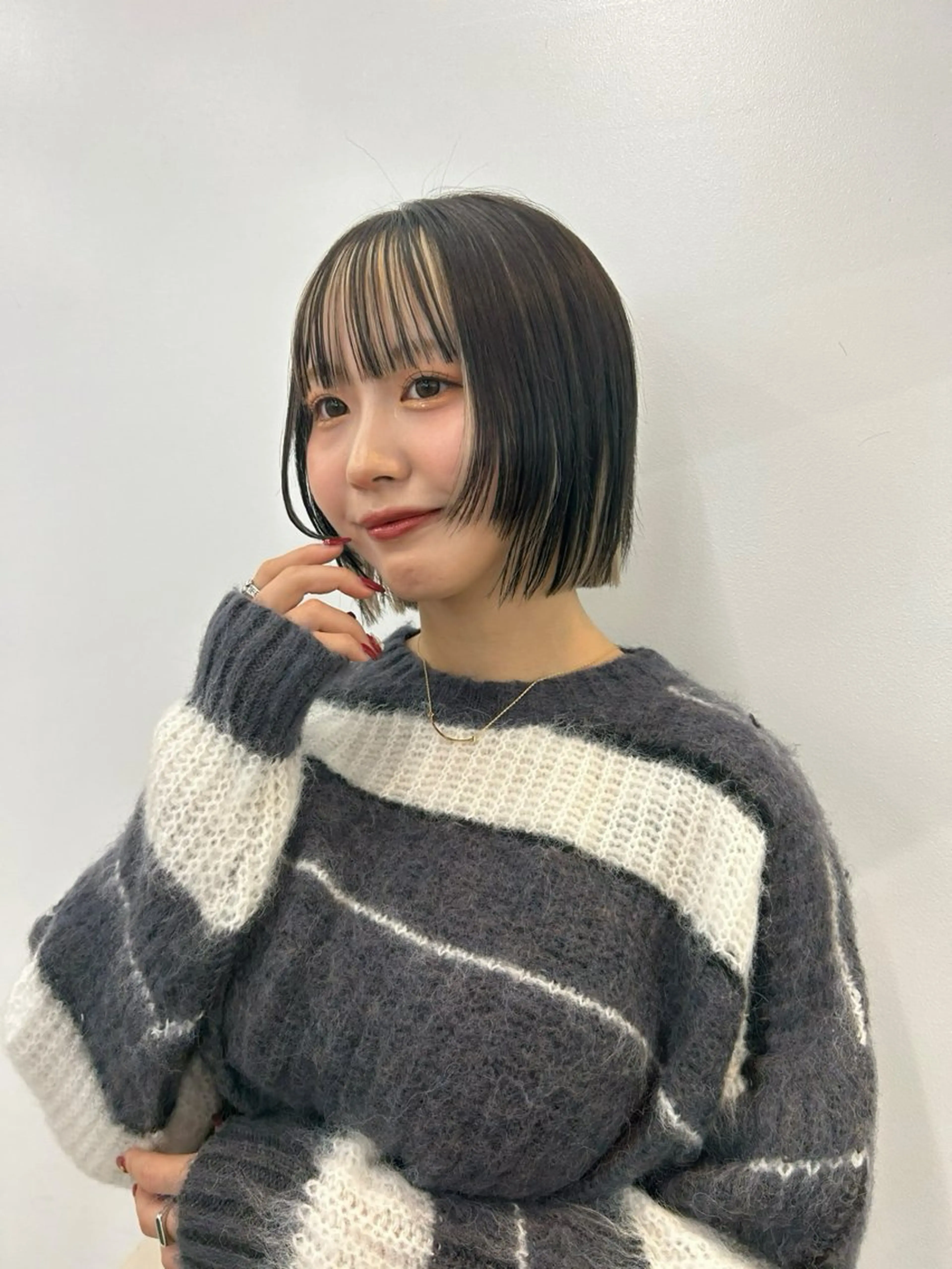 ロング カラー 顔周りカット 浅倉艶🐈‍⬛ /ウルフ/レイヤーのヘアスタイル