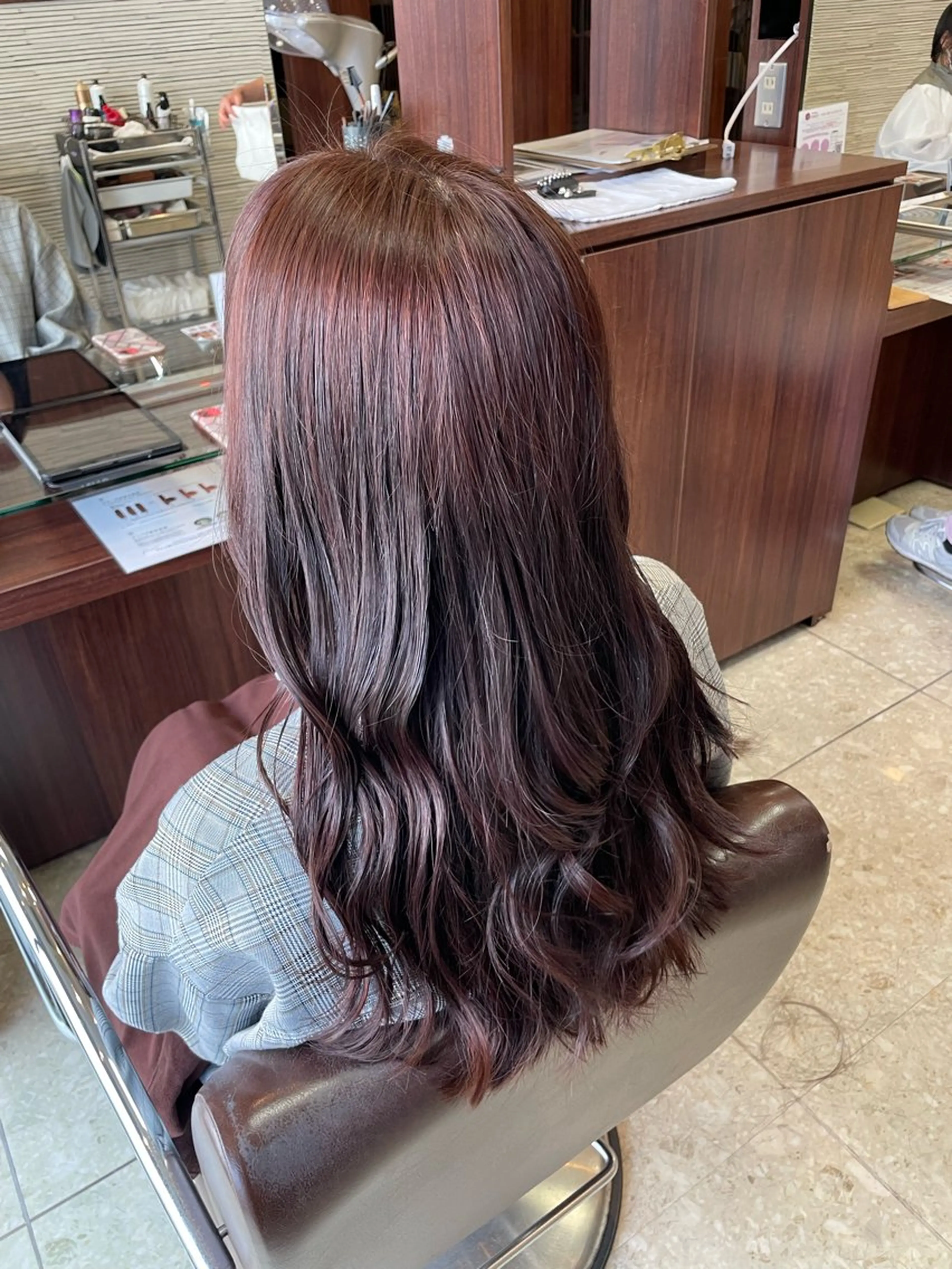 ロング カラー ブリーチ ブリーチなしカラー ピンクカラー 佐藤 由依/韓国ヘアのヘアスタイル