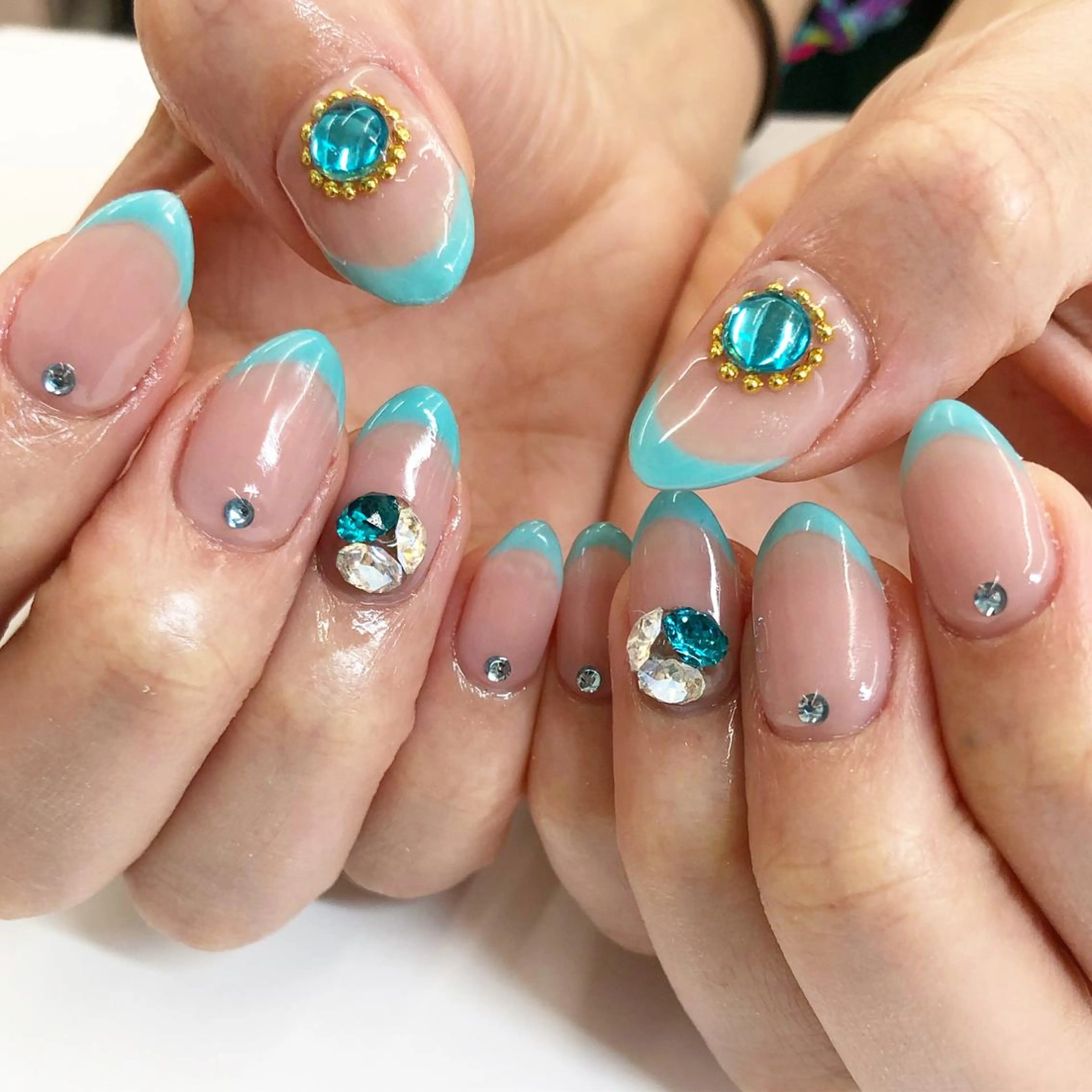 ネイル ブルー フレンチネイル ハンドネイル Minami 🍓のネイルデザイン