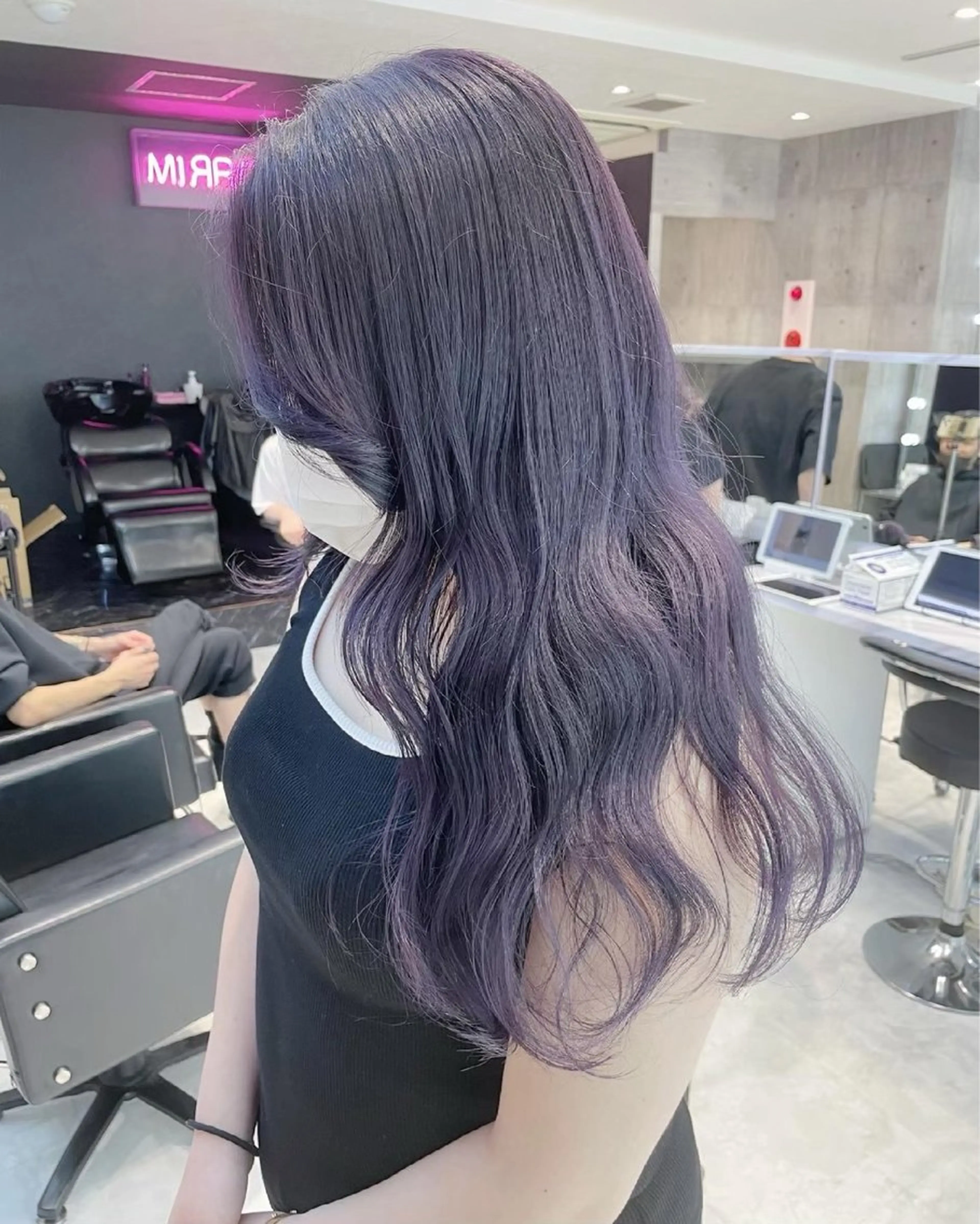 ロング カット ヘアカラー トリートメント 寒色/ブリーチ/💙 艶カラーYURIAのヘアスタイル