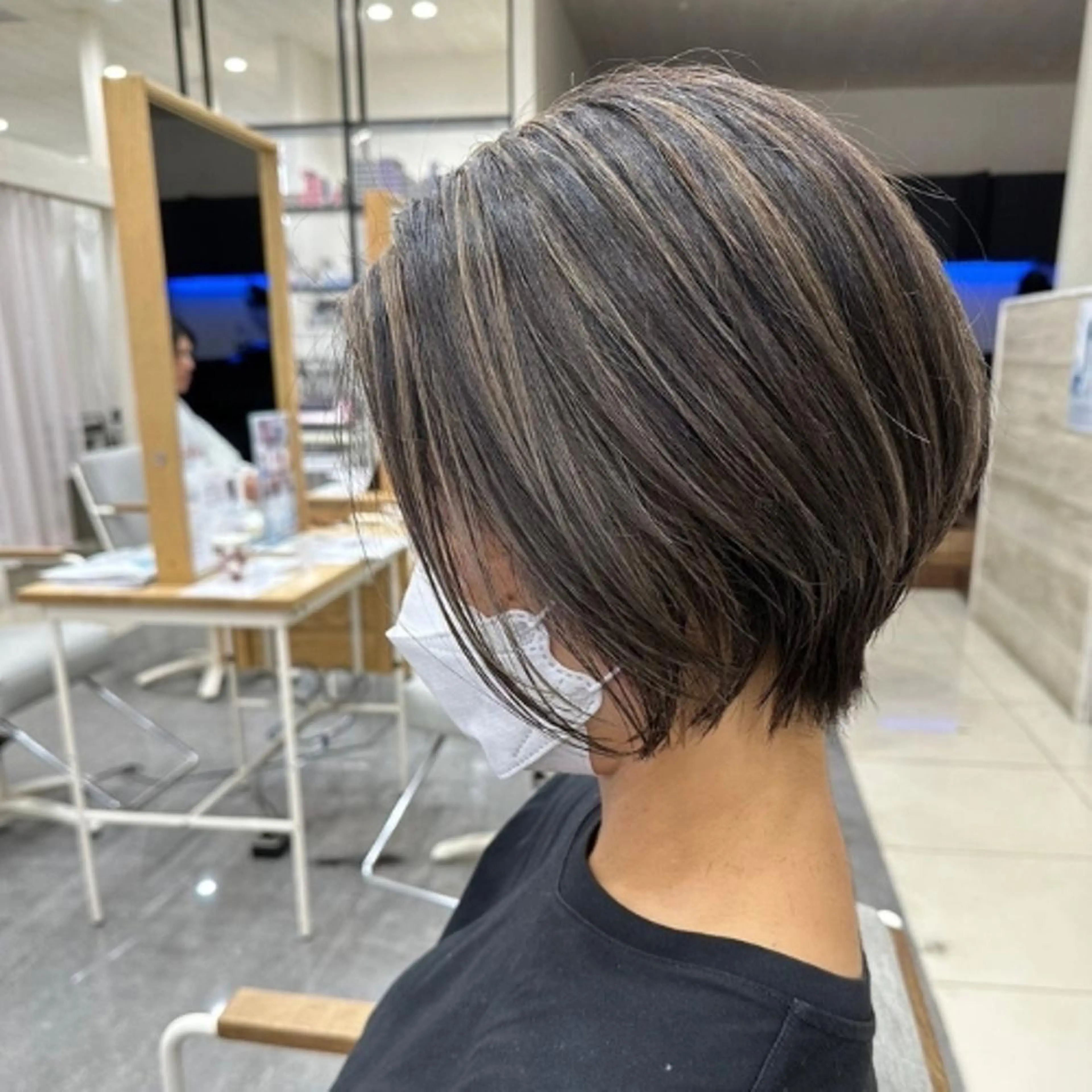 【白髪でお悩みの方に!】白髪ぼかしハイライト×水素Trの写真