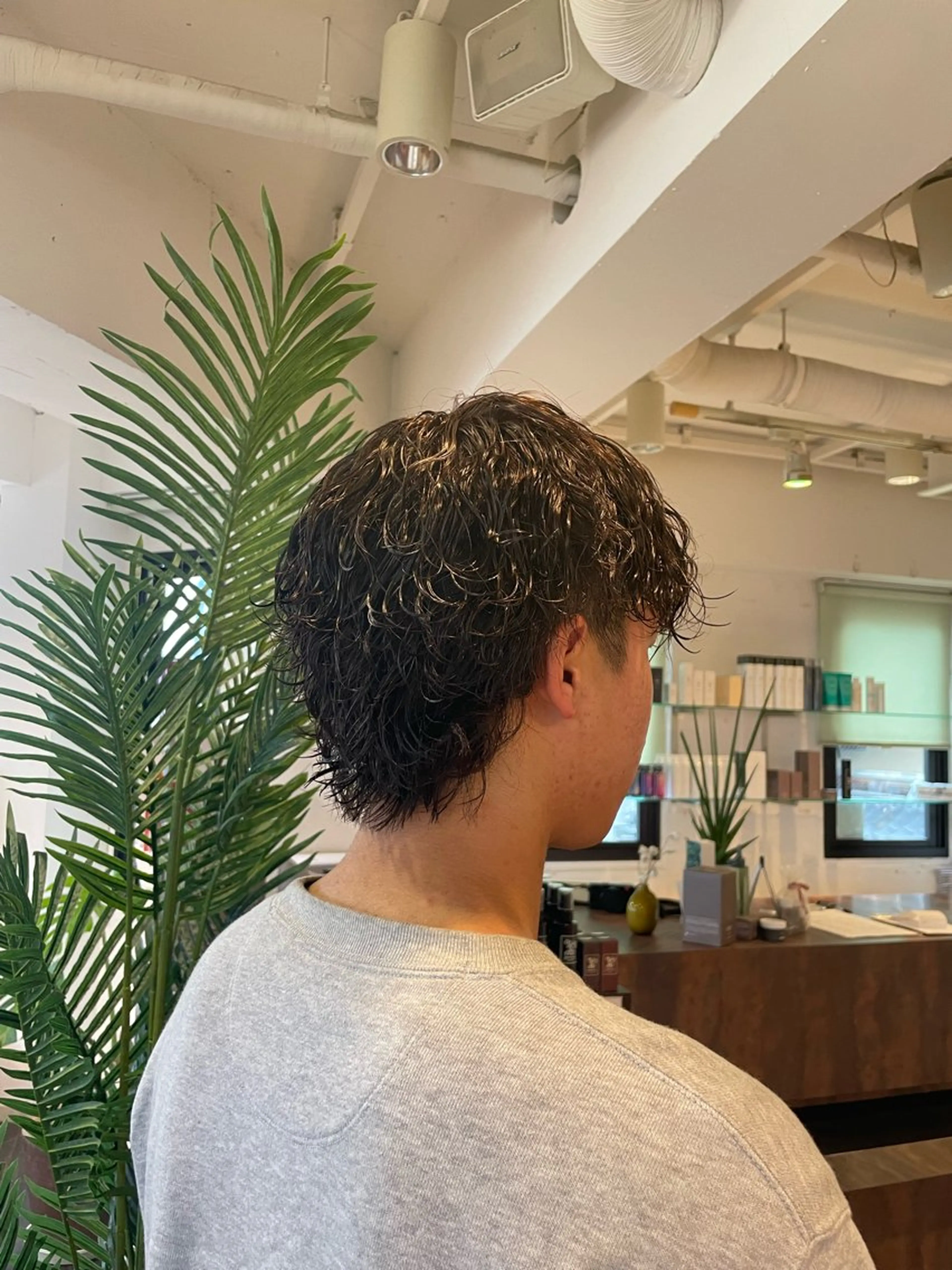 パーマ メンズ メンズパーマ 波巻きパーマ カット パーマ 佐藤 綾郁のヘアスタイル