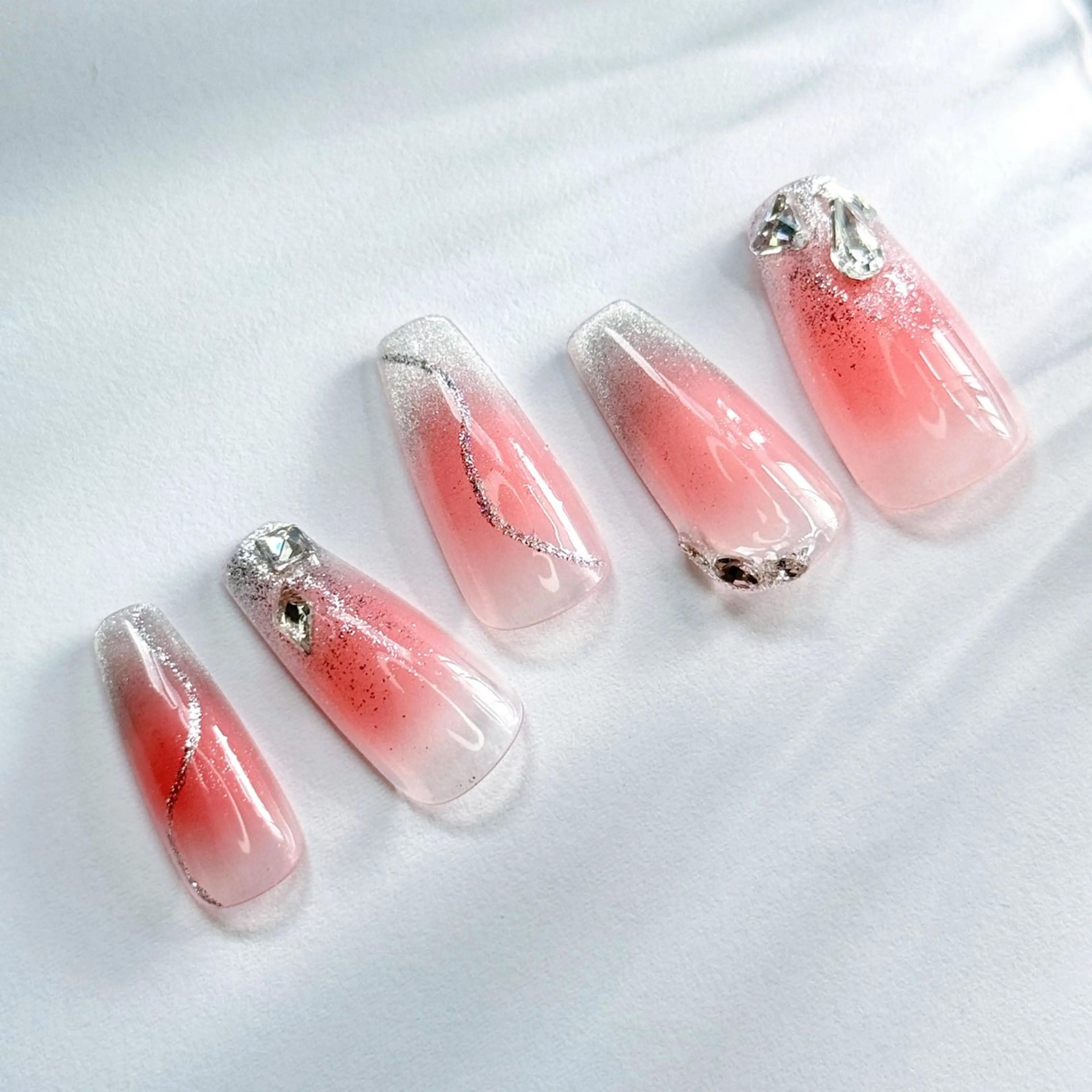 ネイル ハンドネイル Nail salon Lycoris キキのネイルデザイン