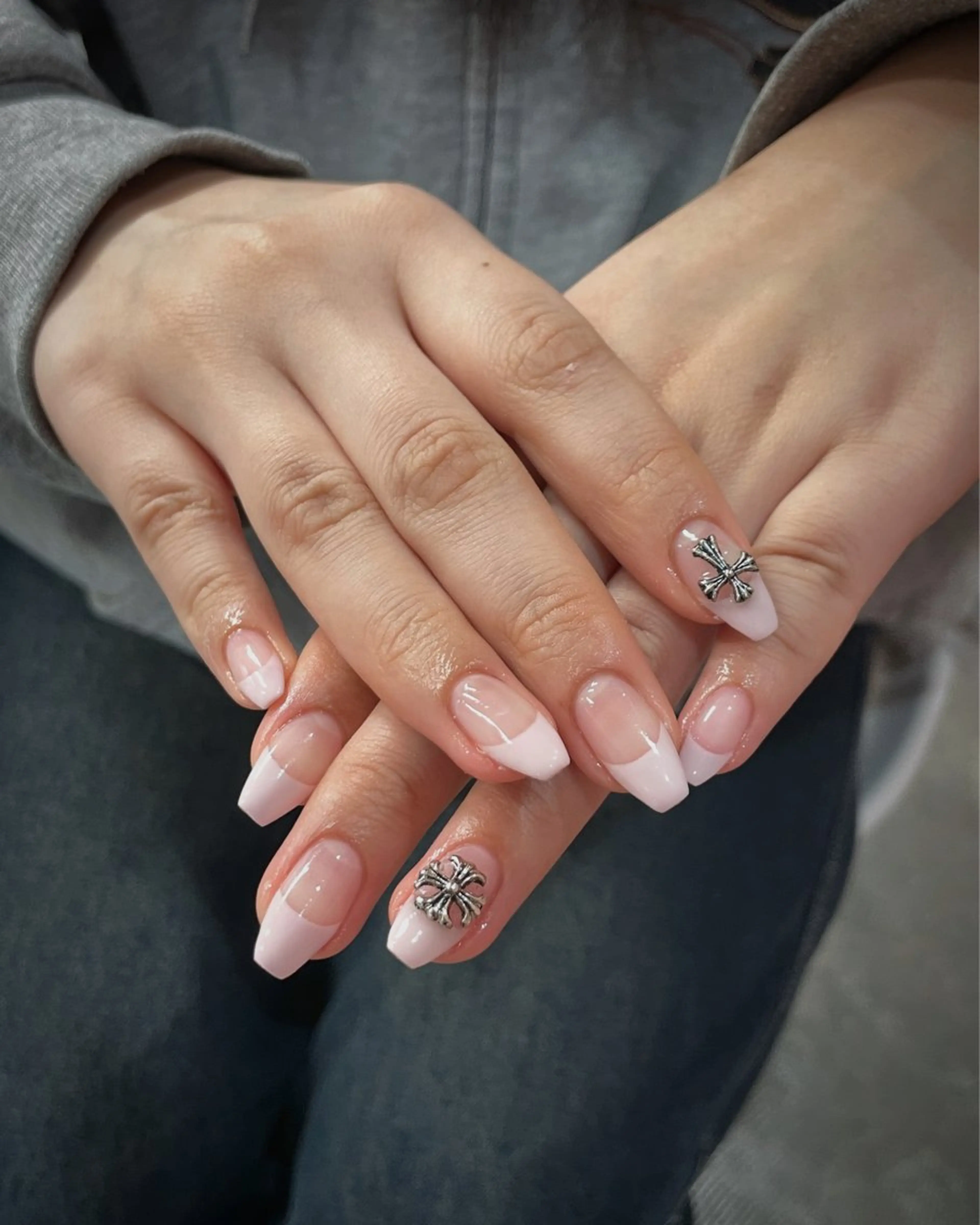 ネイル ハンドネイル Daywithout Anitingさきのネイルデザイン