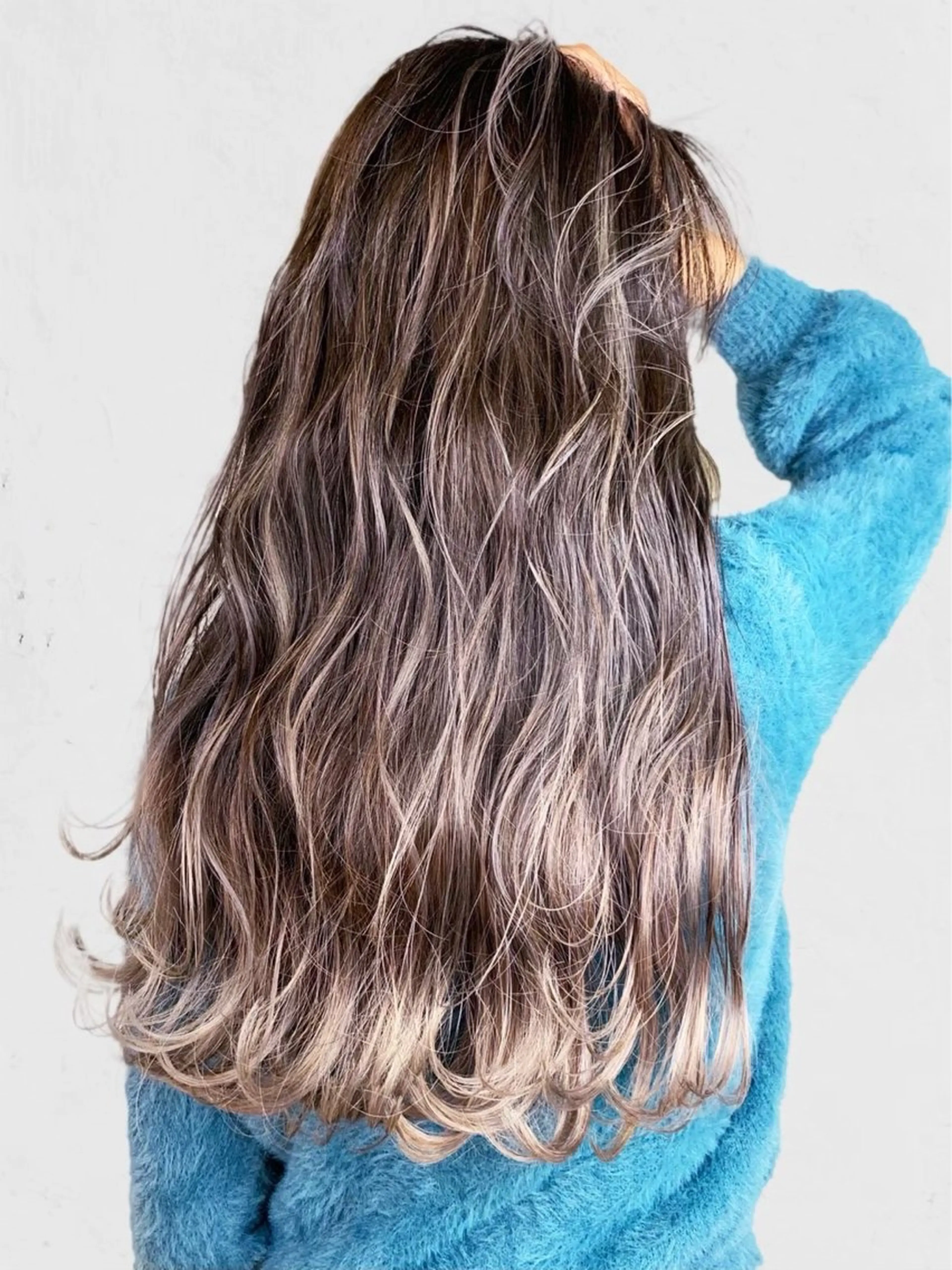 ロング ヘアカラー 🫧髪質改善• 艶カラー持田樹🫧のヘアスタイル