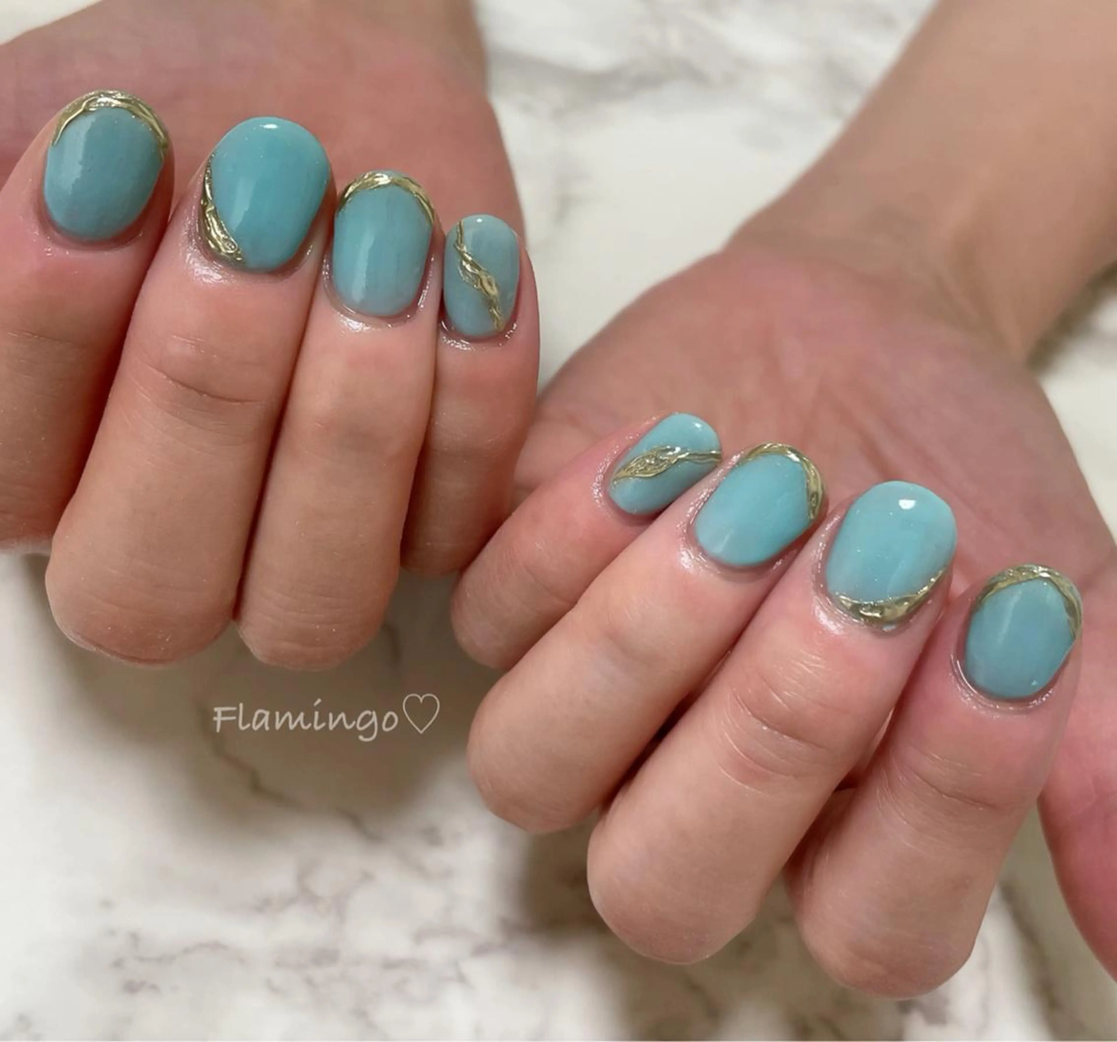 ネイル アートネイル ジェルネイル グリーン ミラーネイル 春ネイル ハンドネイル シンプル／上品／爪育 ☺︎Flamingoのネイルデザイン