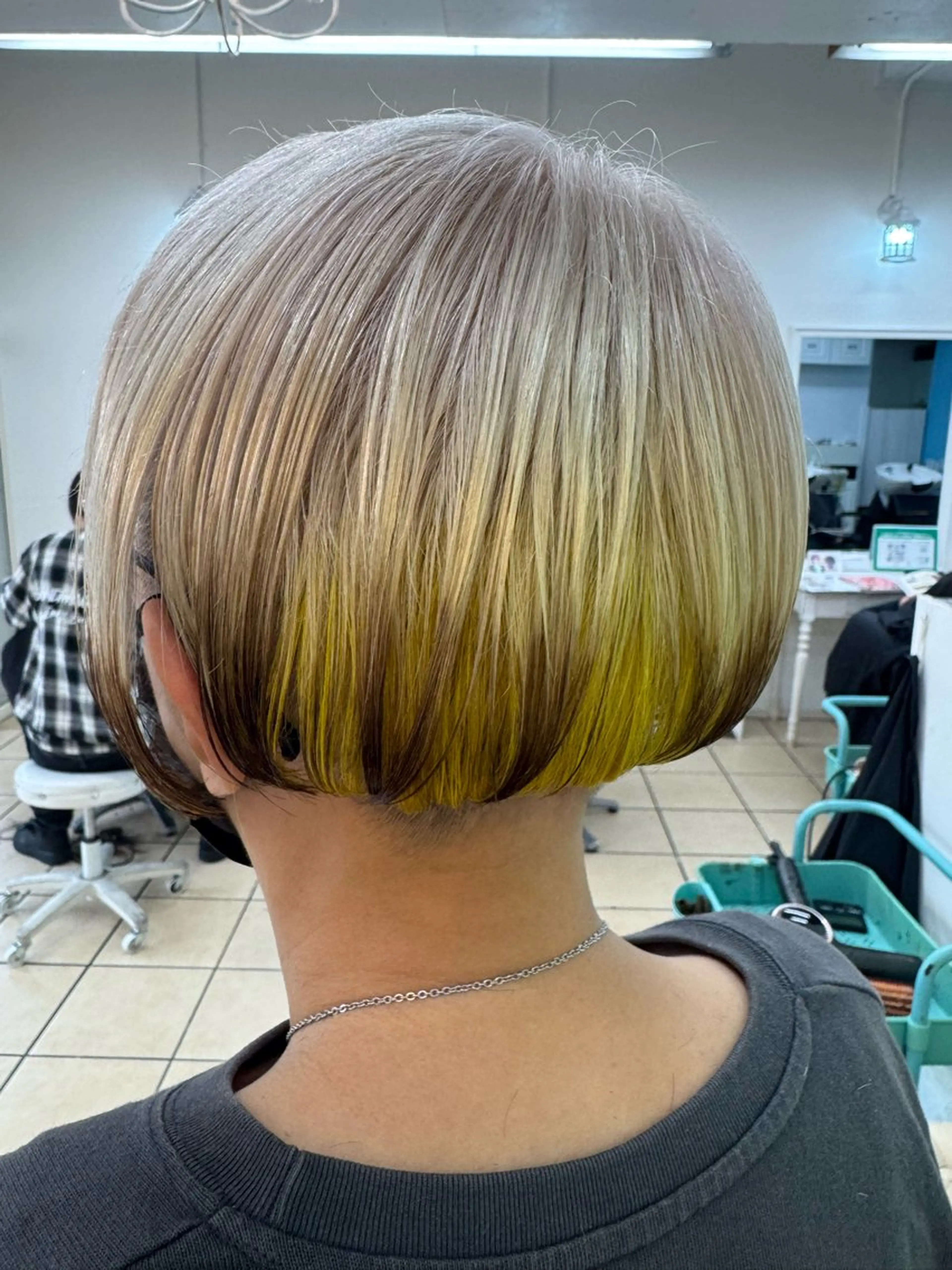 ショート カラー インナーカラー カット ヘアカラー graspedia 【グラス・ペディア】所属・ササキ アユミのヘアスタイル